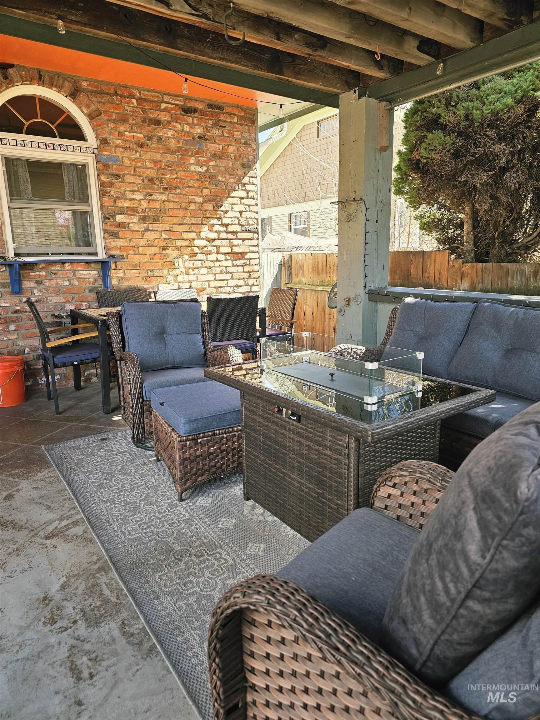 712 3rd st, Lewiston, Idaho 83501, 5 Bedrooms, 2 Bathrooms, Residential For Sale, Price $495,000, 98979609