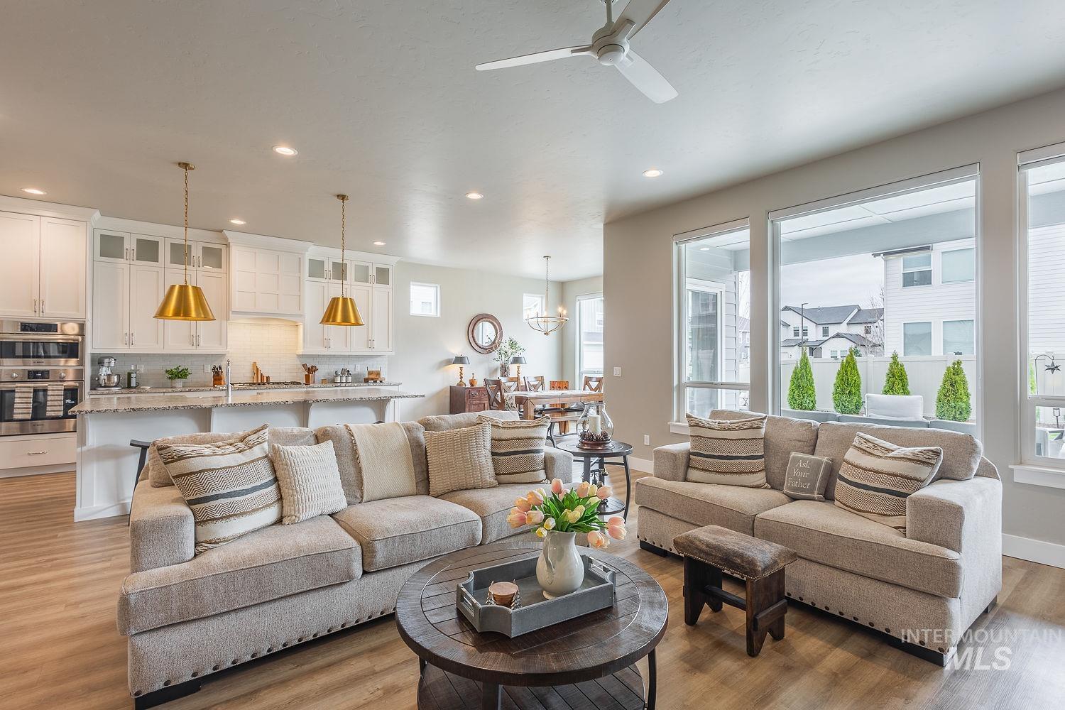 5576 S S Rosalia Way, Meridian, Idaho 83642, 5 Bedrooms, 4 Bathrooms, Residential For Sale, Price $859,900, 98979610