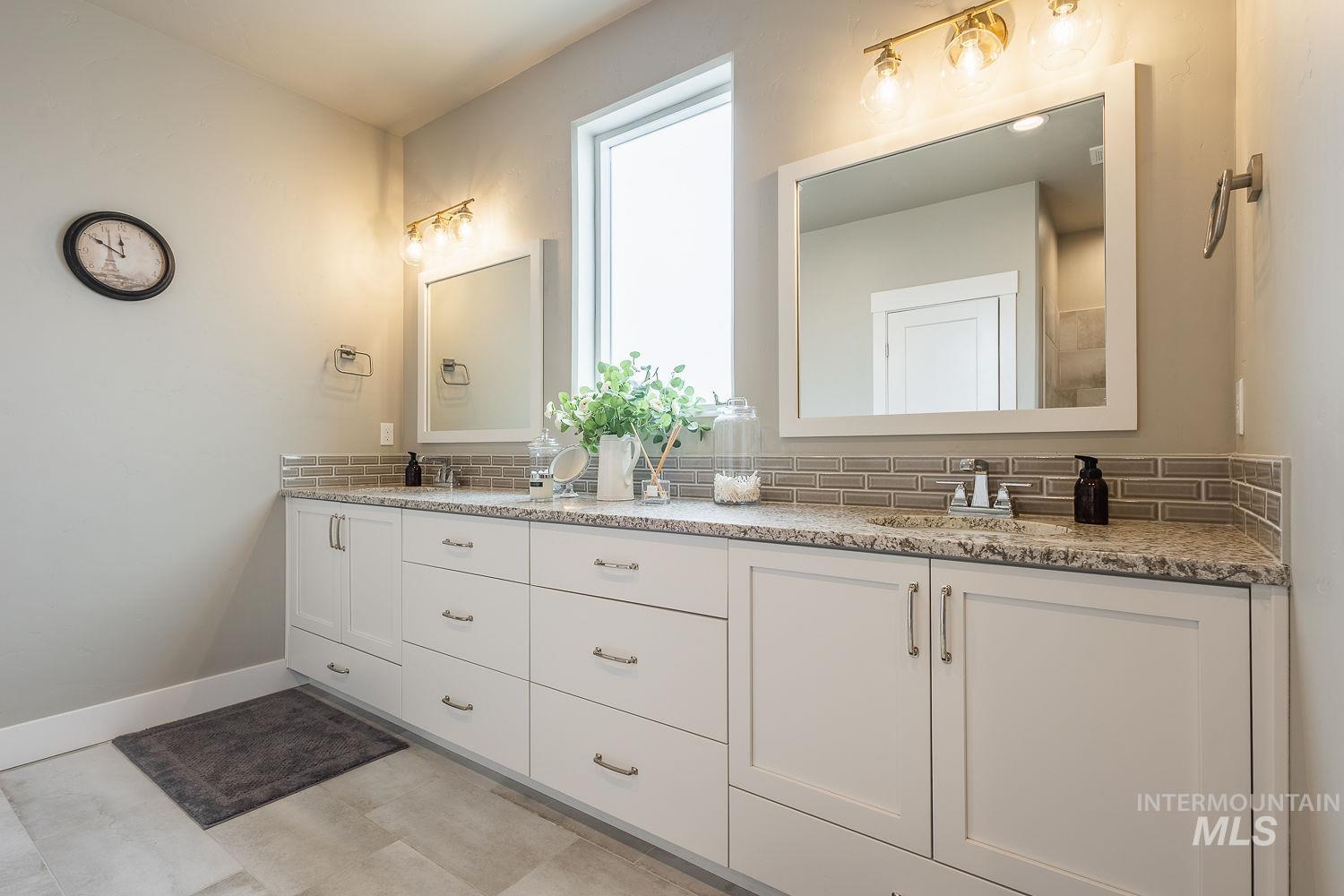 5576 S S Rosalia Way, Meridian, Idaho 83642, 5 Bedrooms, 4 Bathrooms, Residential For Sale, Price $859,900, 98979610