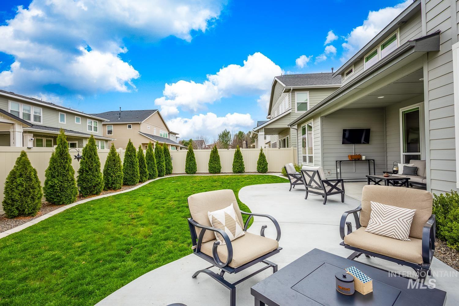 5576 S Rosalia Way, Meridian, Idaho 83642, 5 Bedrooms, 4 Bathrooms, Residential For Sale, Price $839,900,MLS 98979610