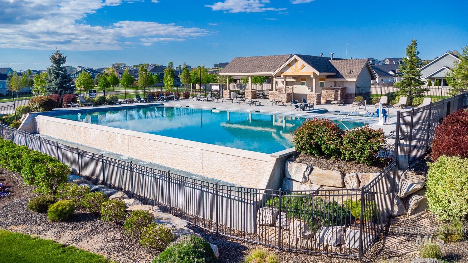 5576 S Rosalia Way, Meridian, Idaho 83642, 5 Bedrooms, 4 Bathrooms, Residential For Sale, Price $839,900,MLS 98979610