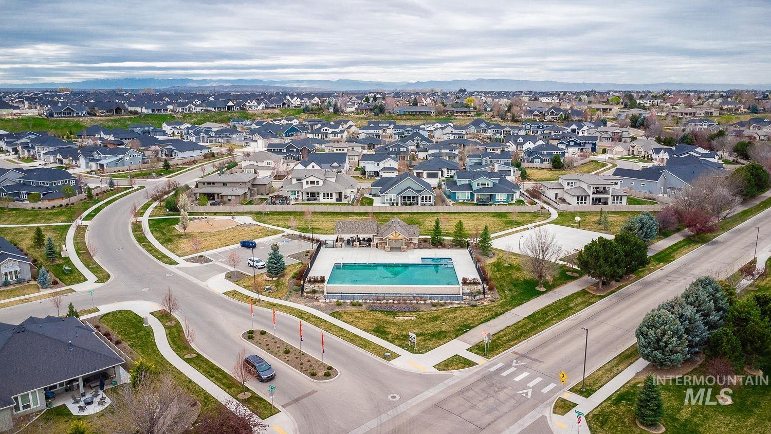 5576 S S Rosalia Way, Meridian, Idaho 83642, 5 Bedrooms, 4 Bathrooms, Residential For Sale, Price $859,900, 98979610