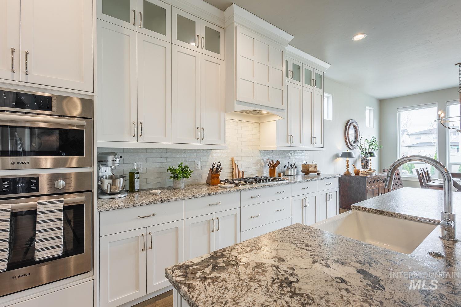 5576 S S Rosalia Way, Meridian, Idaho 83642, 5 Bedrooms, 4 Bathrooms, Residential For Sale, Price $859,900, 98979610