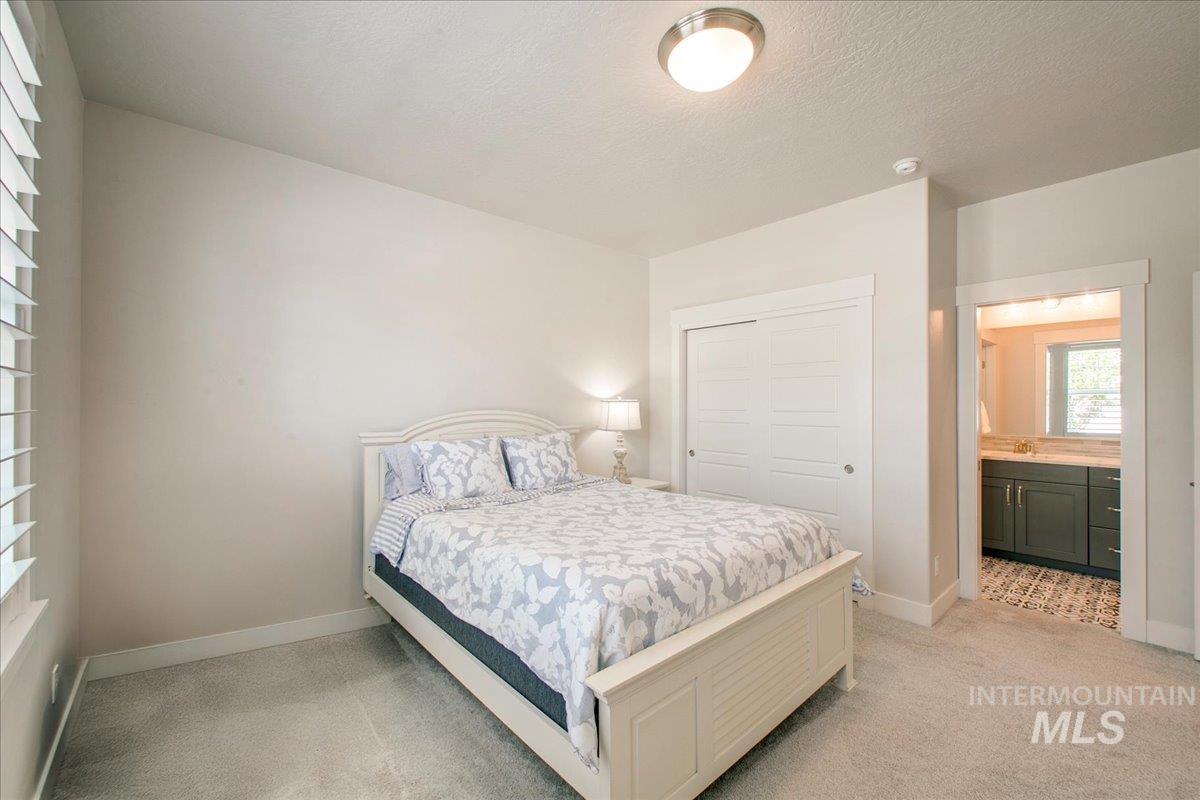 2565 E Ringneck St, Meridian, Idaho 83646, 3 Bedrooms, 2 Bathrooms, Residential For Sale, Price $589,900,MLS 98979611