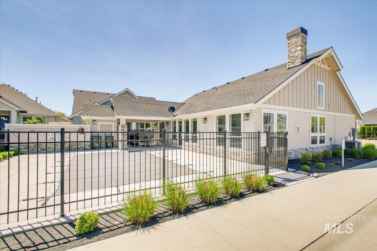 2565 E Ringneck St, Meridian, Idaho 83646, 3 Bedrooms, 2 Bathrooms, Residential For Sale, Price $589,900,MLS 98979611