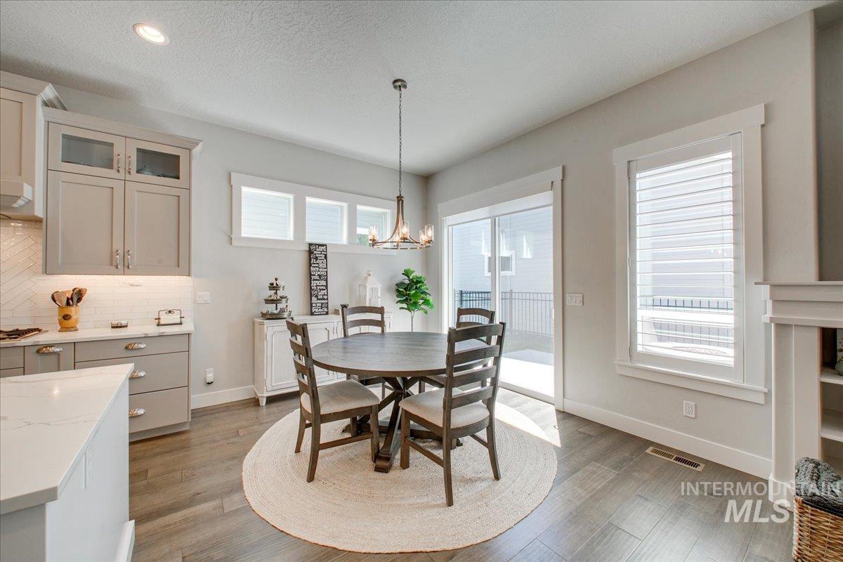 2565 E Ringneck St, Meridian, Idaho 83646, 3 Bedrooms, 2 Bathrooms, Residential For Sale, Price $589,900,MLS 98979611