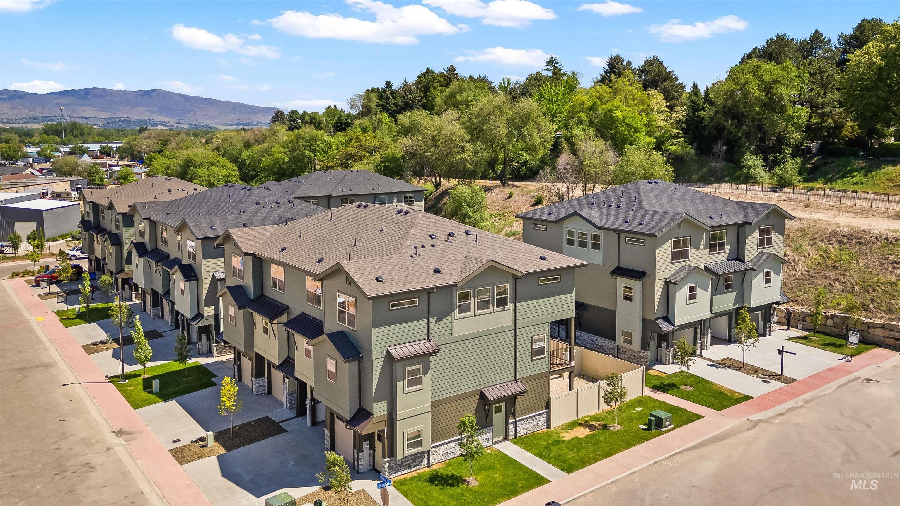 7439 W Swain Lane, Garden City, Idaho 83714, 3 Bedrooms, 3 Bathrooms, Residential For Sale, Price $439,000, 98979612