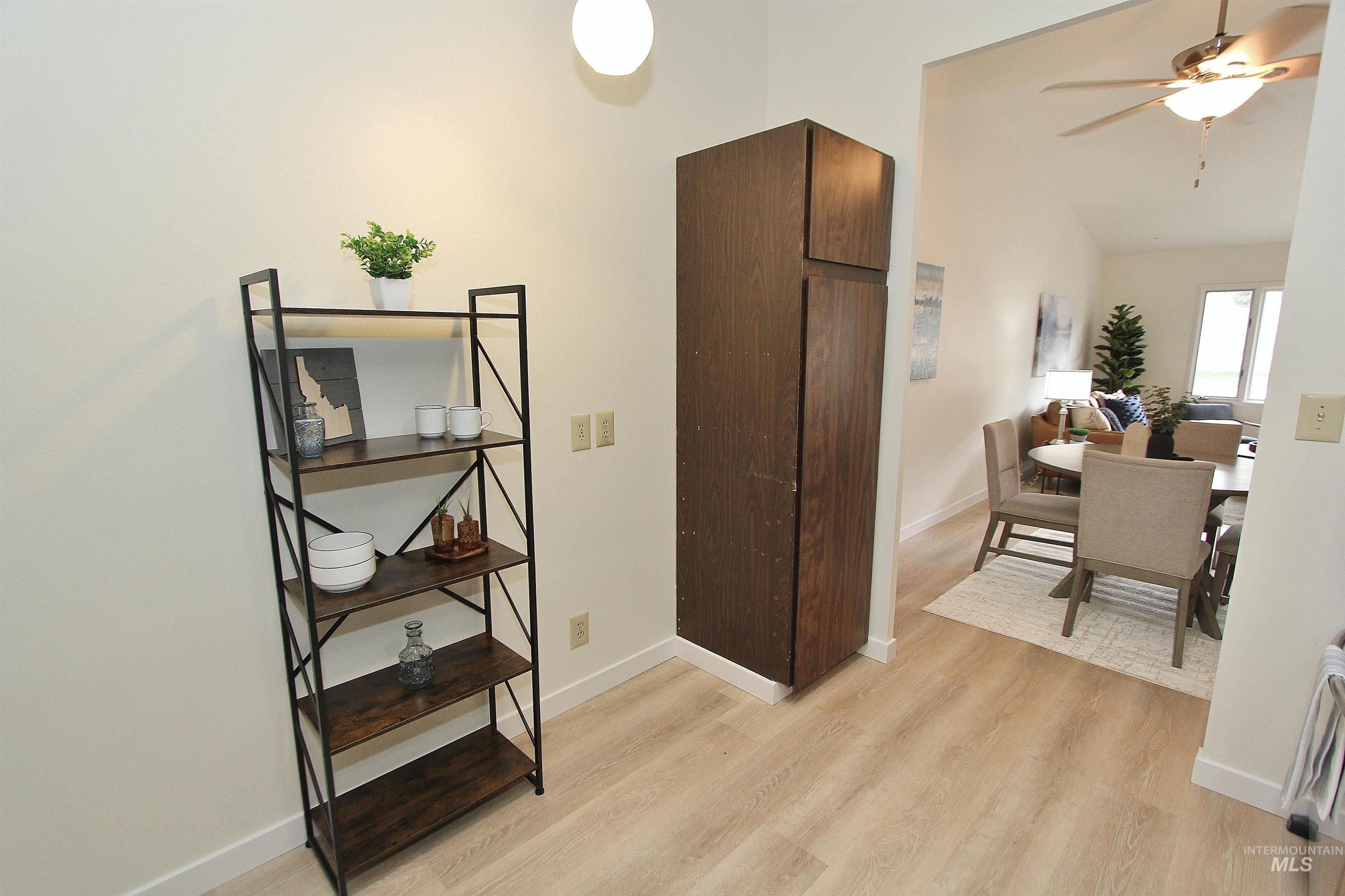 1161 S Abbey Circle, Boise, Idaho 83705-2074, 3 Bedrooms, 2 Bathrooms, Residential For Sale, Price $337,000, 98979614