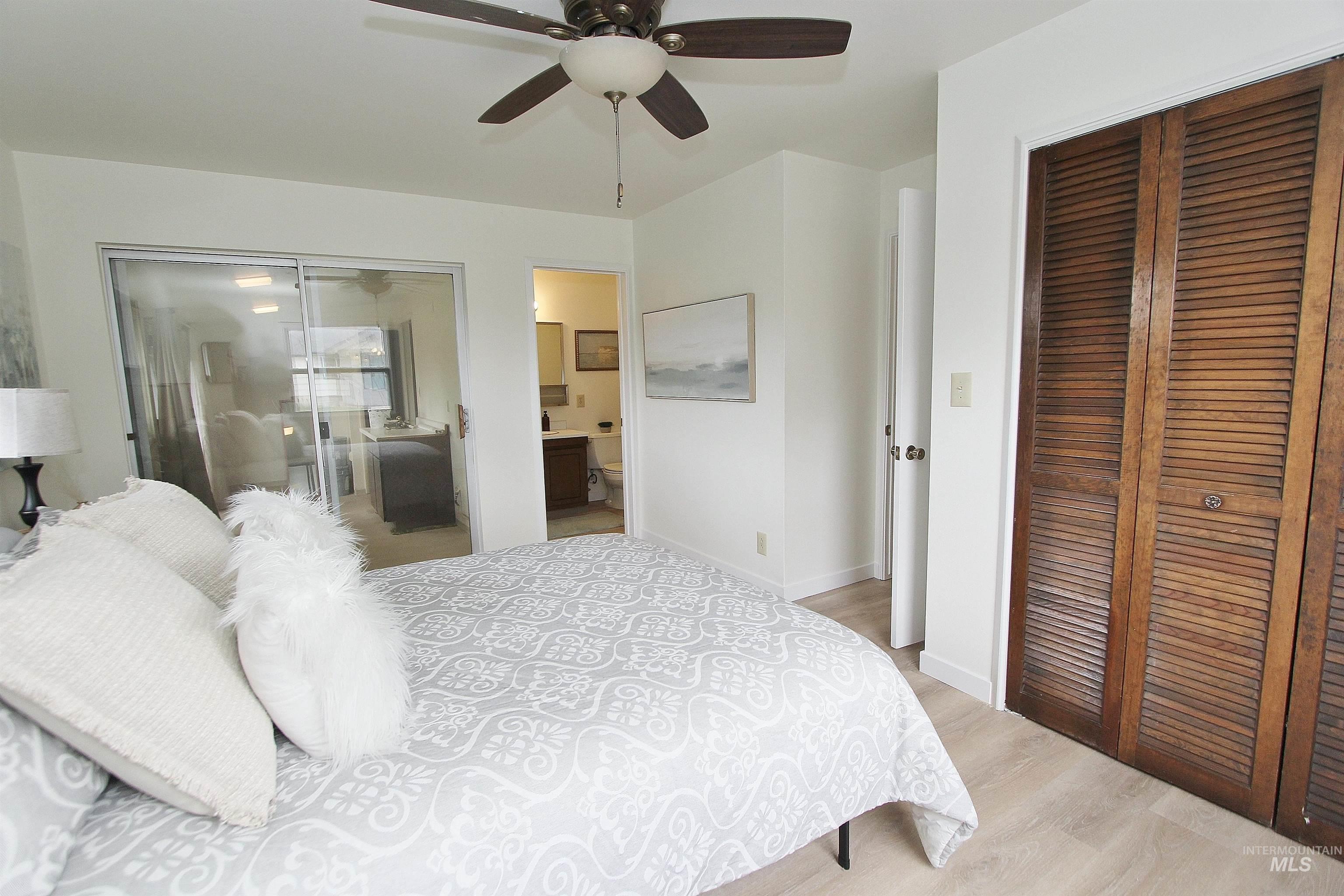 1161 S Abbey Circle, Boise, Idaho 83705-2074, 3 Bedrooms, 2 Bathrooms, Residential For Sale, Price $337,000, 98979614