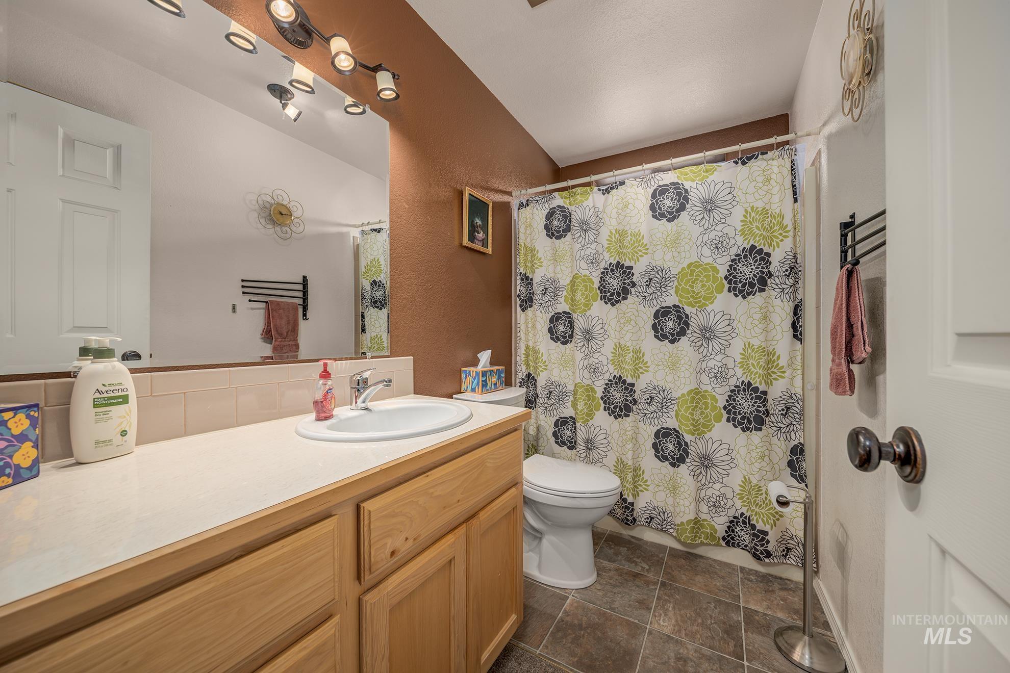 1480 W 6th St, Weiser, Idaho 83672, 3 Bedrooms, 2 Bathrooms, Residential For Sale, Price $429,000, 98979615