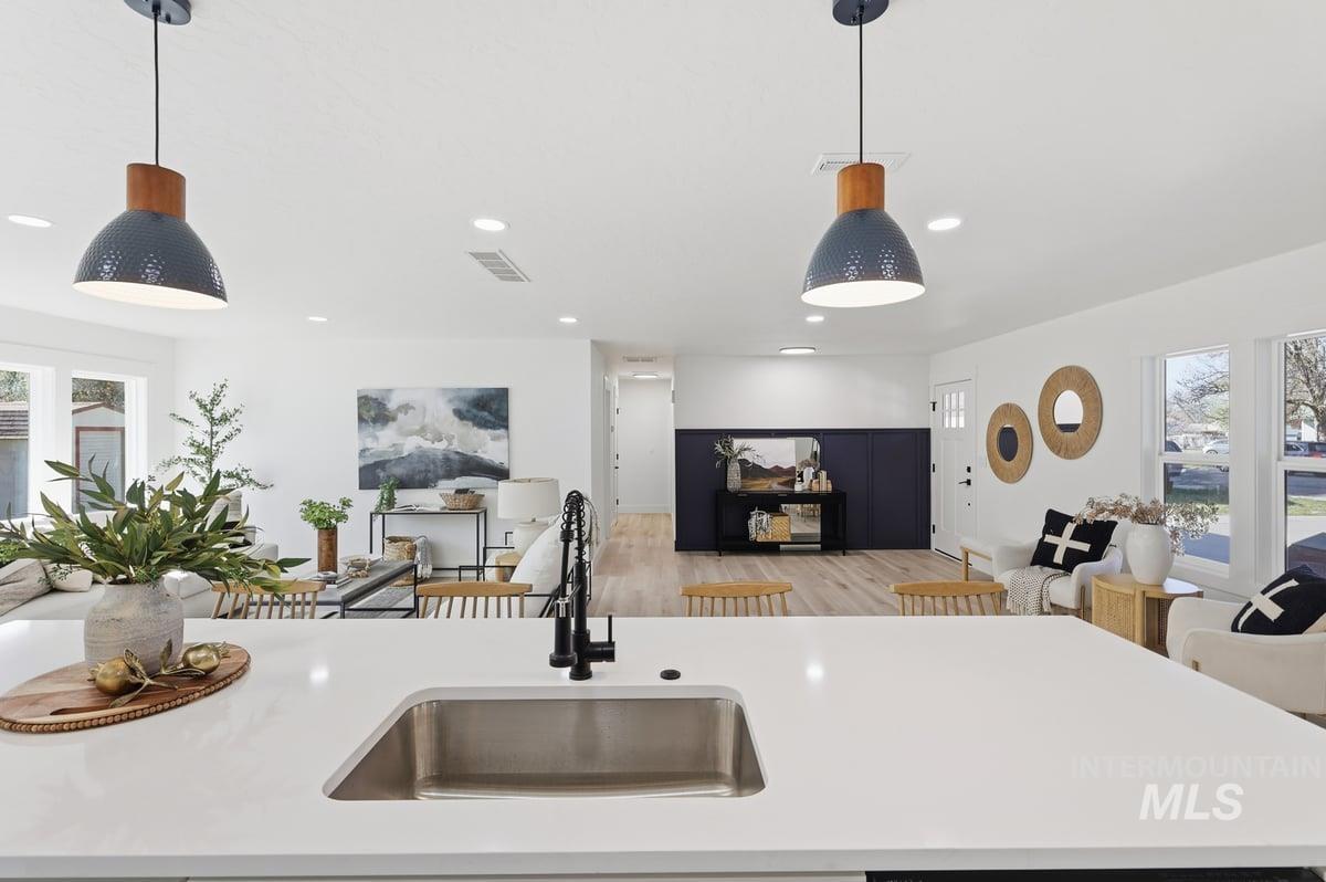 715 S Berwick Dr, Boise, Idaho 83706, 3 Bedrooms, 2.5 Bathrooms, Residential For Sale, Price $599,990, 98979618