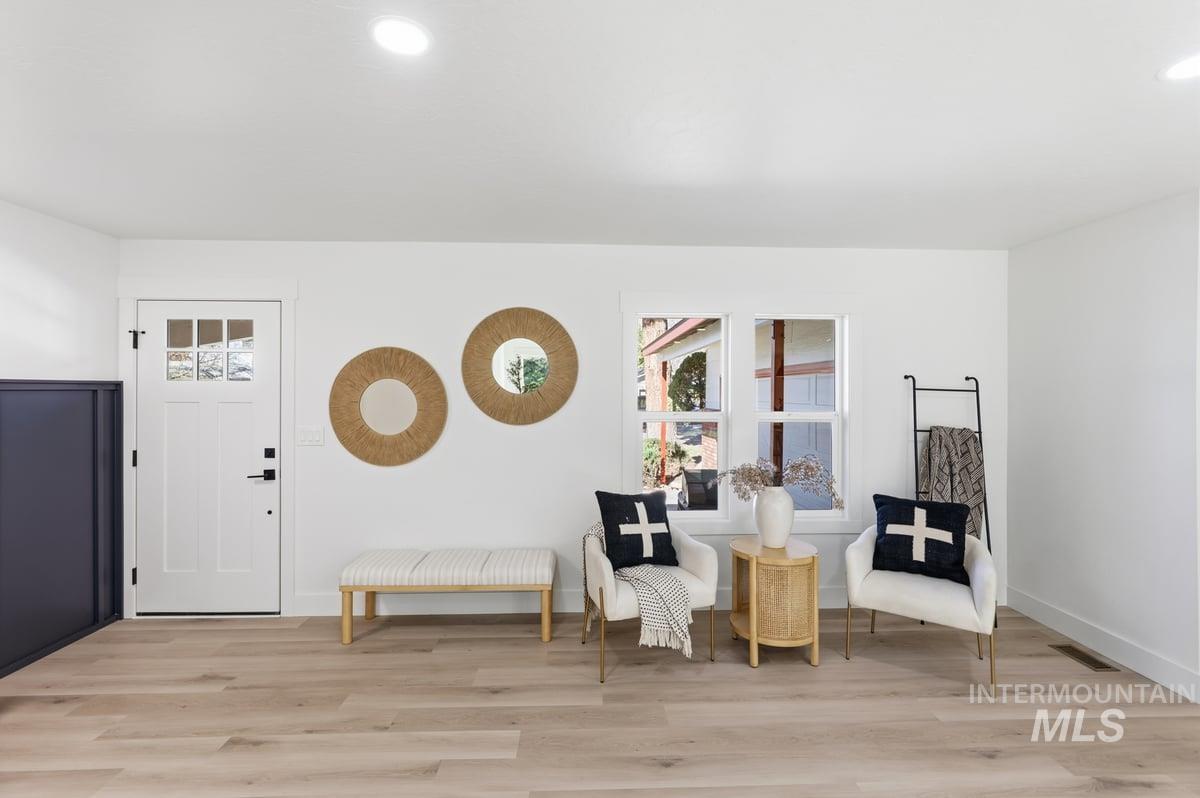 715 S Berwick Dr, Boise, Idaho 83706, 3 Bedrooms, 2.5 Bathrooms, Residential For Sale, Price $599,990, 98979618