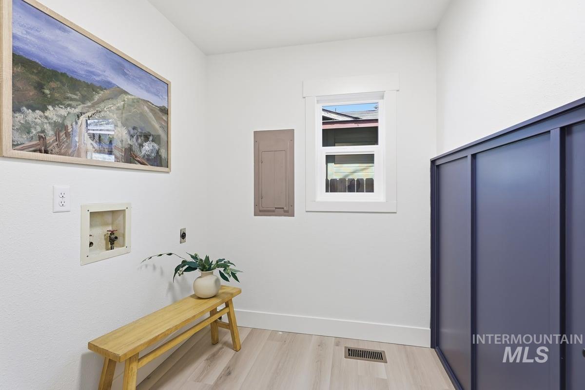 715 S Berwick Dr, Boise, Idaho 83706, 3 Bedrooms, 2.5 Bathrooms, Residential For Sale, Price $599,990, 98979618