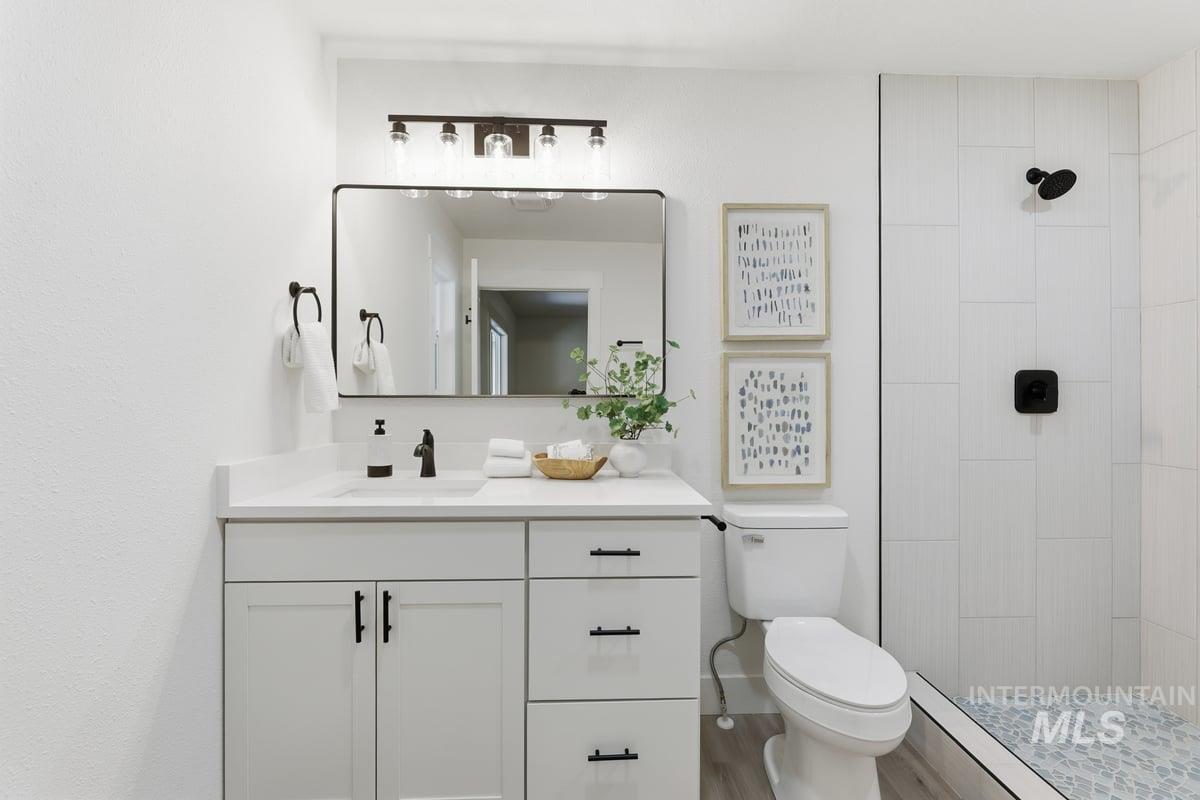 715 S Berwick Dr, Boise, Idaho 83706, 3 Bedrooms, 2.5 Bathrooms, Residential For Sale, Price $599,990, 98979618