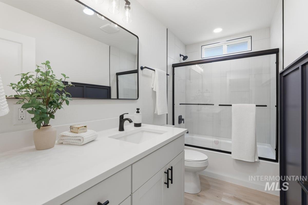 715 S Berwick Dr, Boise, Idaho 83706, 3 Bedrooms, 2.5 Bathrooms, Residential For Sale, Price $599,990, 98979618