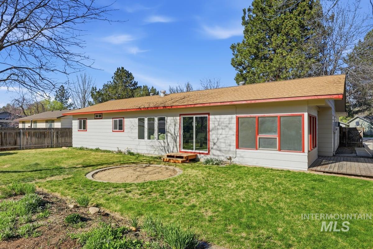 715 S Berwick Dr, Boise, Idaho 83706, 3 Bedrooms, 2.5 Bathrooms, Residential For Sale, Price $599,990, 98979618