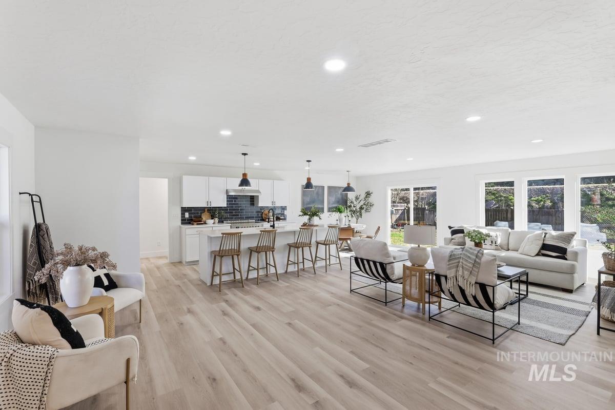 715 S Berwick Dr, Boise, Idaho 83706, 3 Bedrooms, 2.5 Bathrooms, Residential For Sale, Price $599,990, 98979618