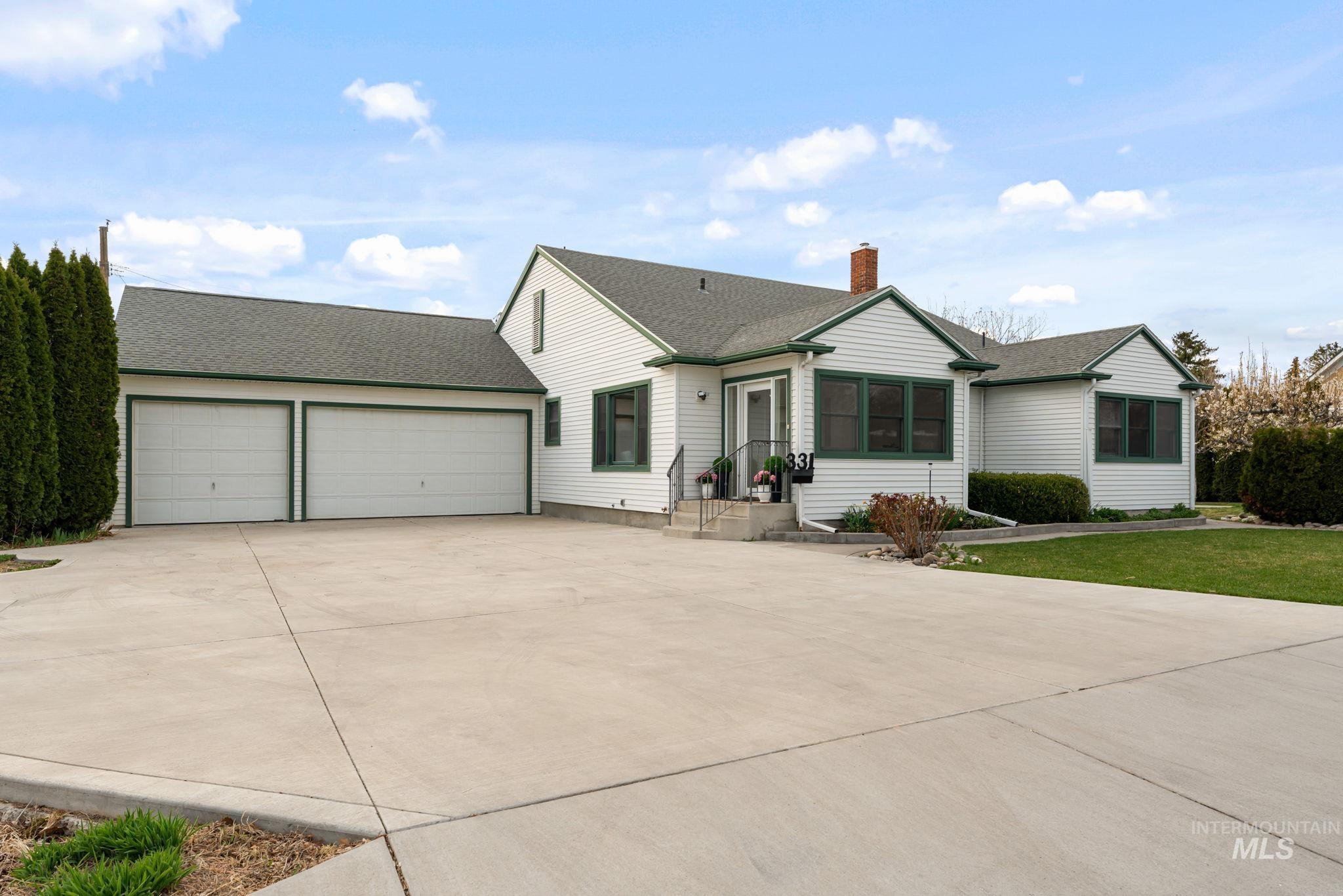 331 Fillmore Street, Twin Falls, Idaho 83301, 4 Bedrooms, 2 Bathrooms, Residential For Sale, Price $524,900, 98979620