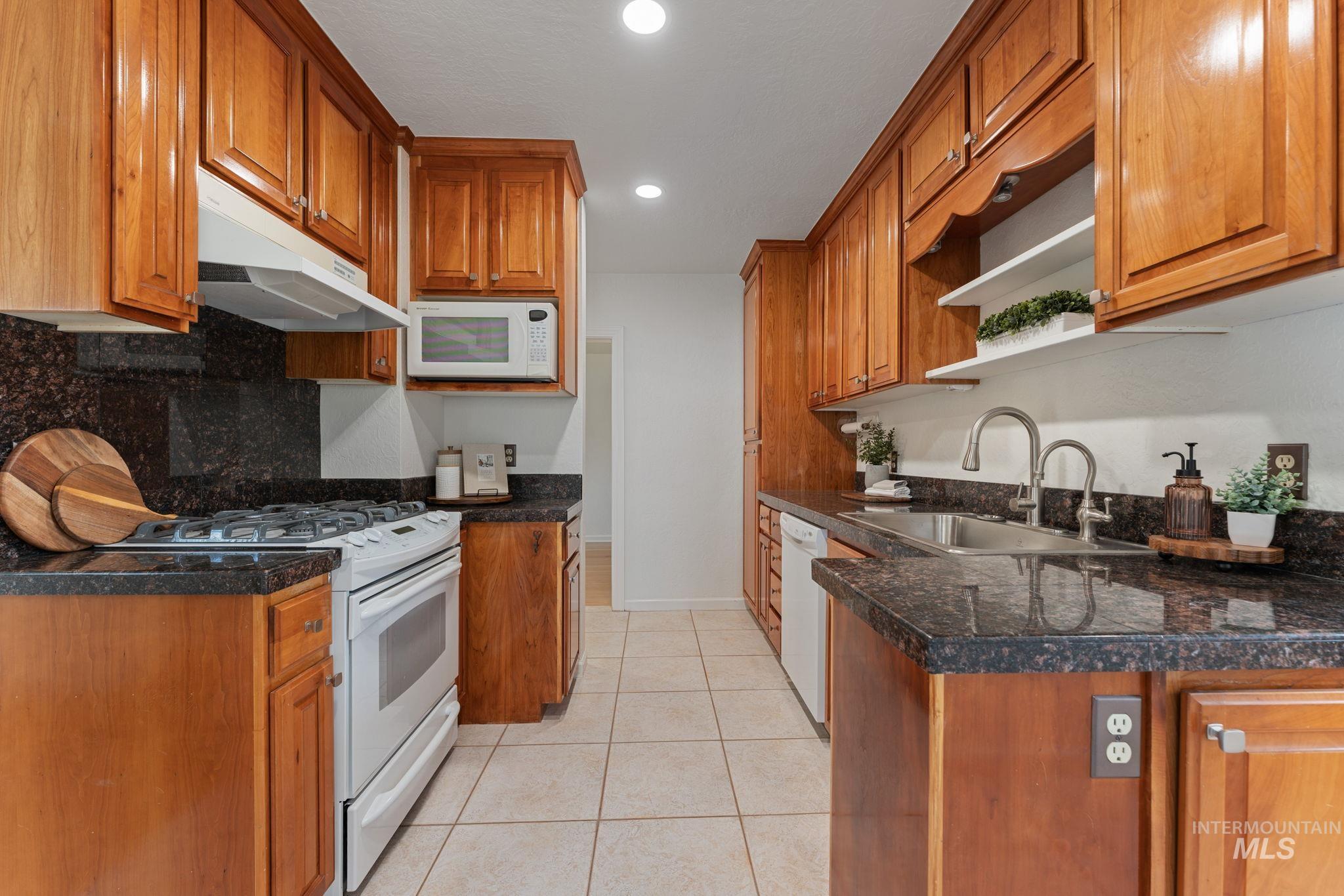 331 Fillmore Street, Twin Falls, Idaho 83301, 4 Bedrooms, 2 Bathrooms, Residential For Sale, Price $489,000, 98979620