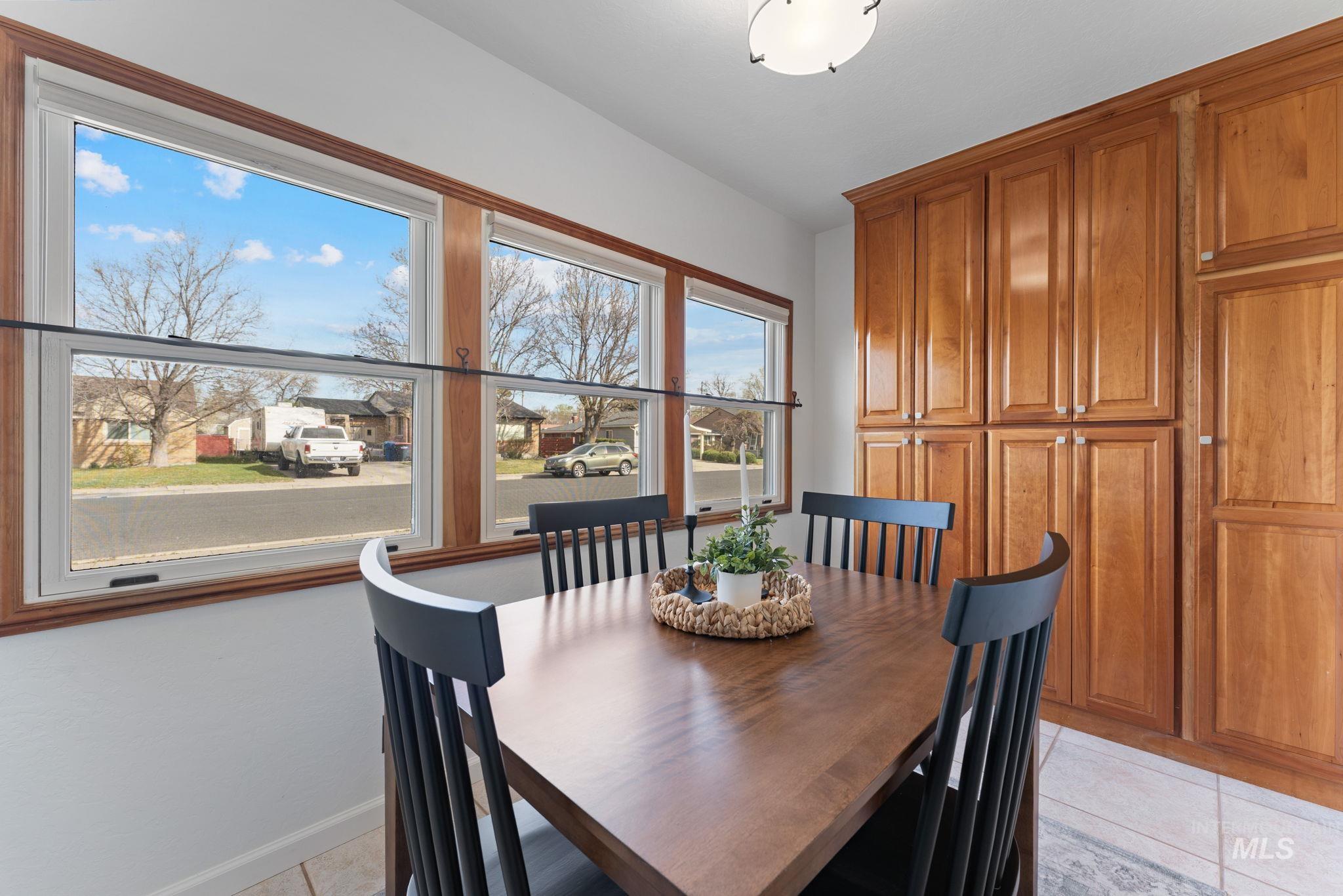 331 Fillmore Street, Twin Falls, Idaho 83301, 4 Bedrooms, 2 Bathrooms, Residential For Sale, Price $524,900, 98979620