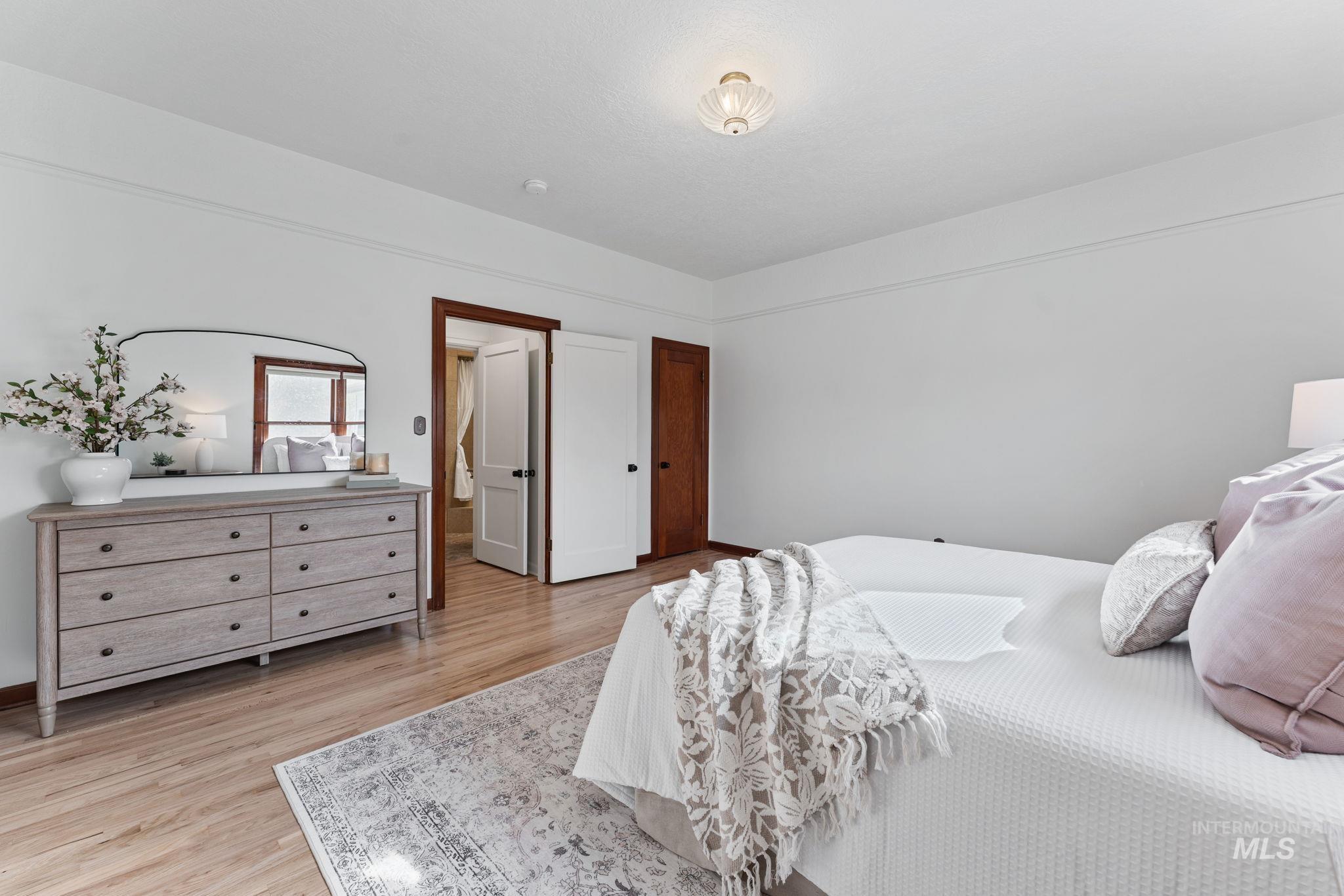 331 Fillmore Street, Twin Falls, Idaho 83301, 4 Bedrooms, 2 Bathrooms, Residential For Sale, Price $524,900, 98979620