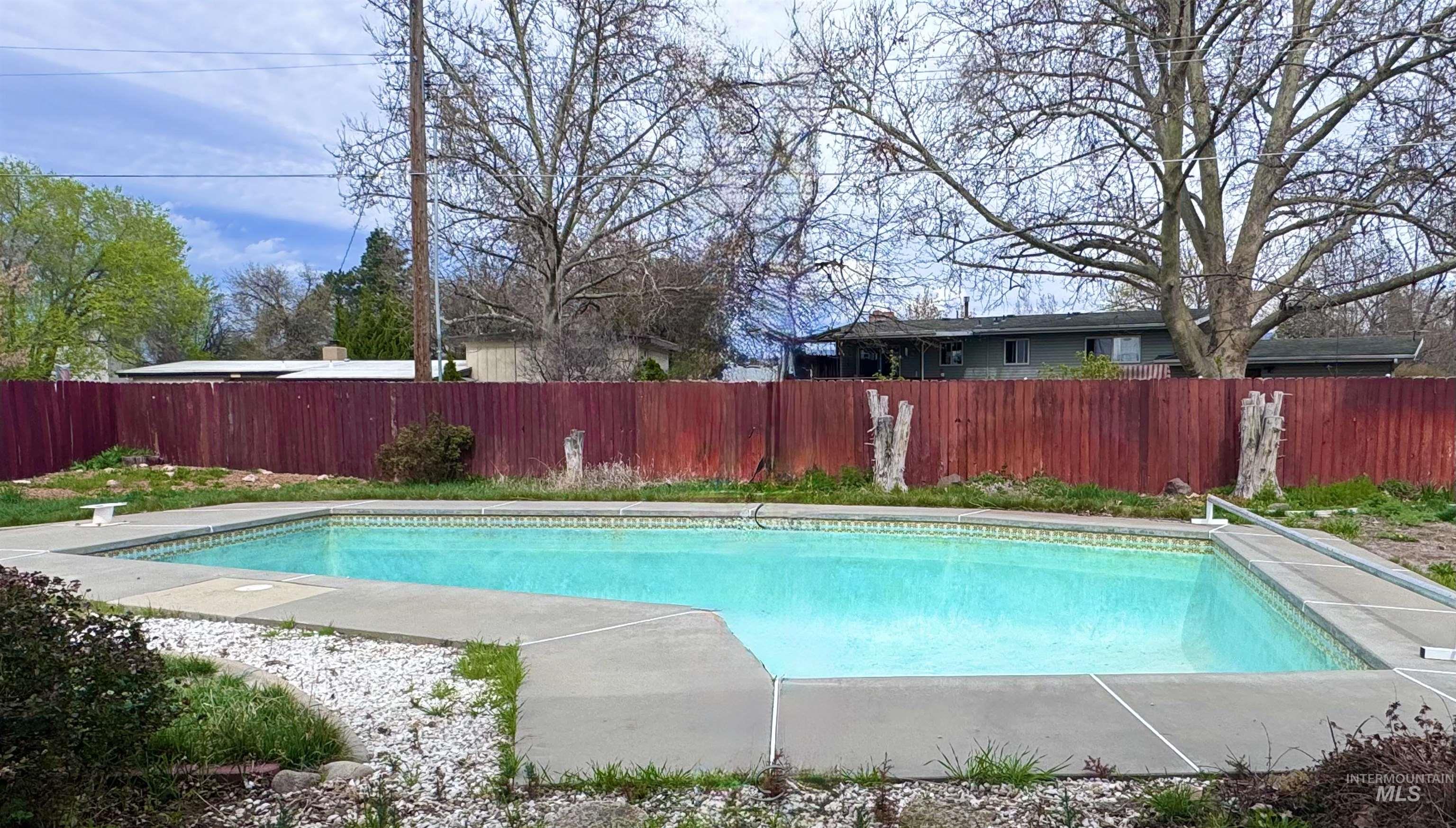 7304 W Cedarwood Dr, Boise, Idaho 83709-1831, 3 Bedrooms, 2 Bathrooms, Residential For Sale, Price $325,000, 98979621