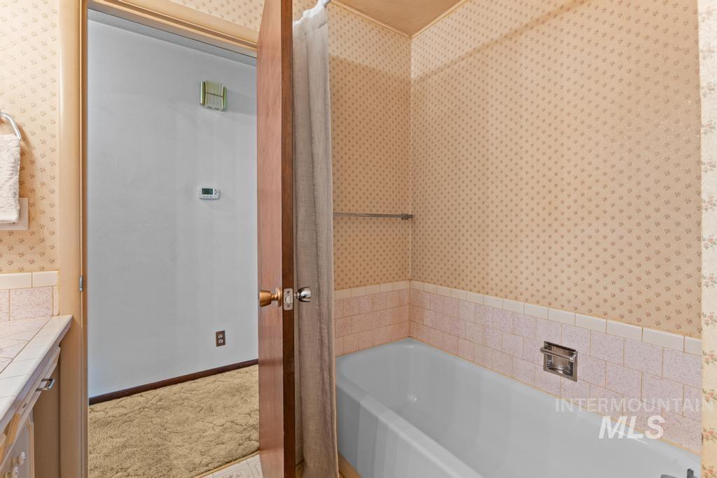 7304 W Cedarwood Dr, Boise, Idaho 83709-1831, 3 Bedrooms, 2 Bathrooms, Residential For Sale, Price $325,000, 98979621