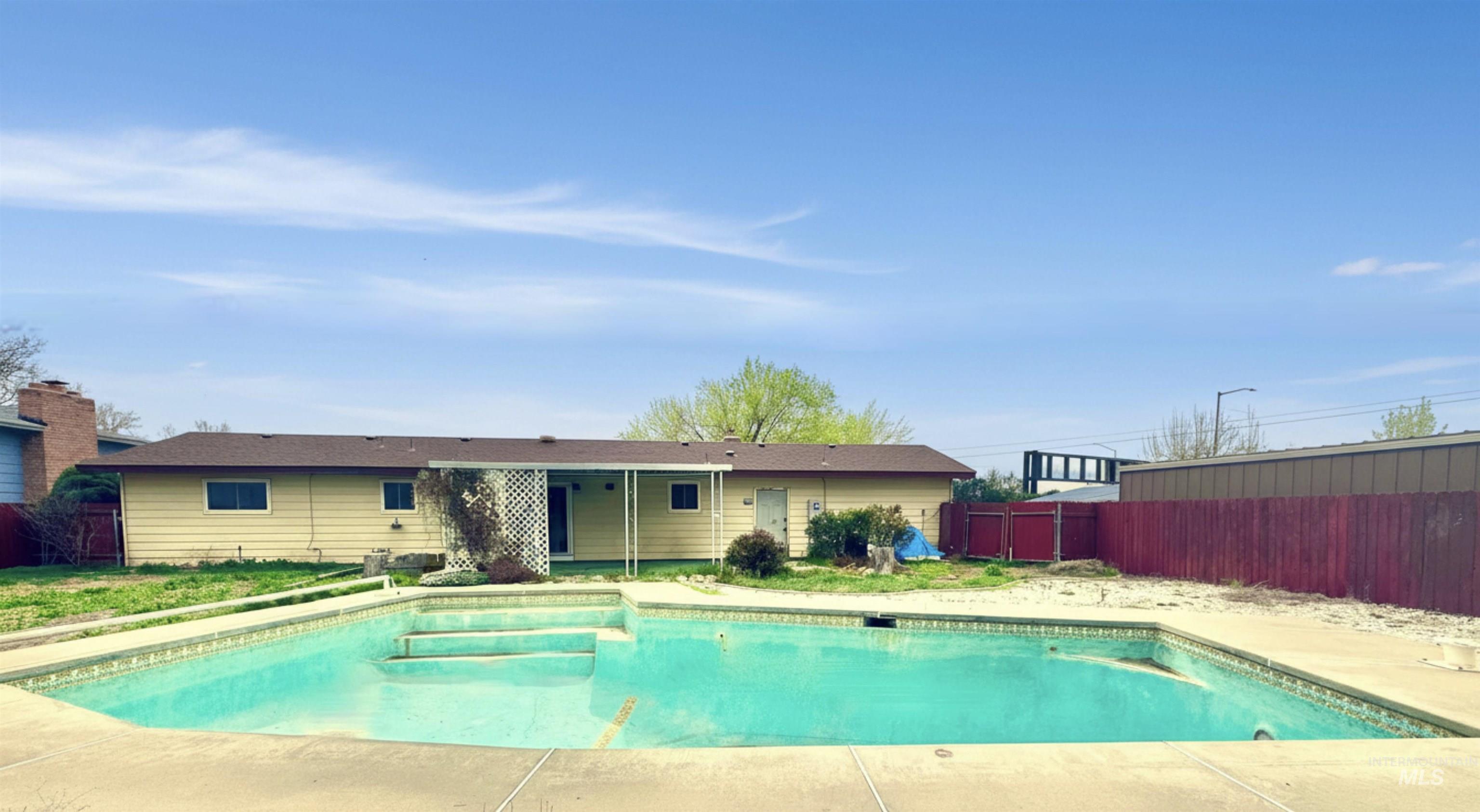 7304 W Cedarwood Dr, Boise, Idaho 83709-1831, 3 Bedrooms, 2 Bathrooms, Residential For Sale, Price $325,000, 98979621