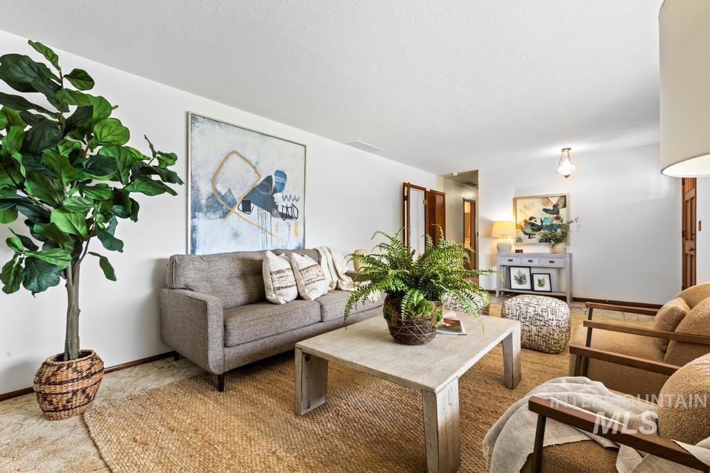 7304 W Cedarwood Dr, Boise, Idaho 83709-1831, 3 Bedrooms, 2 Bathrooms, Residential For Sale, Price $325,000, 98979621