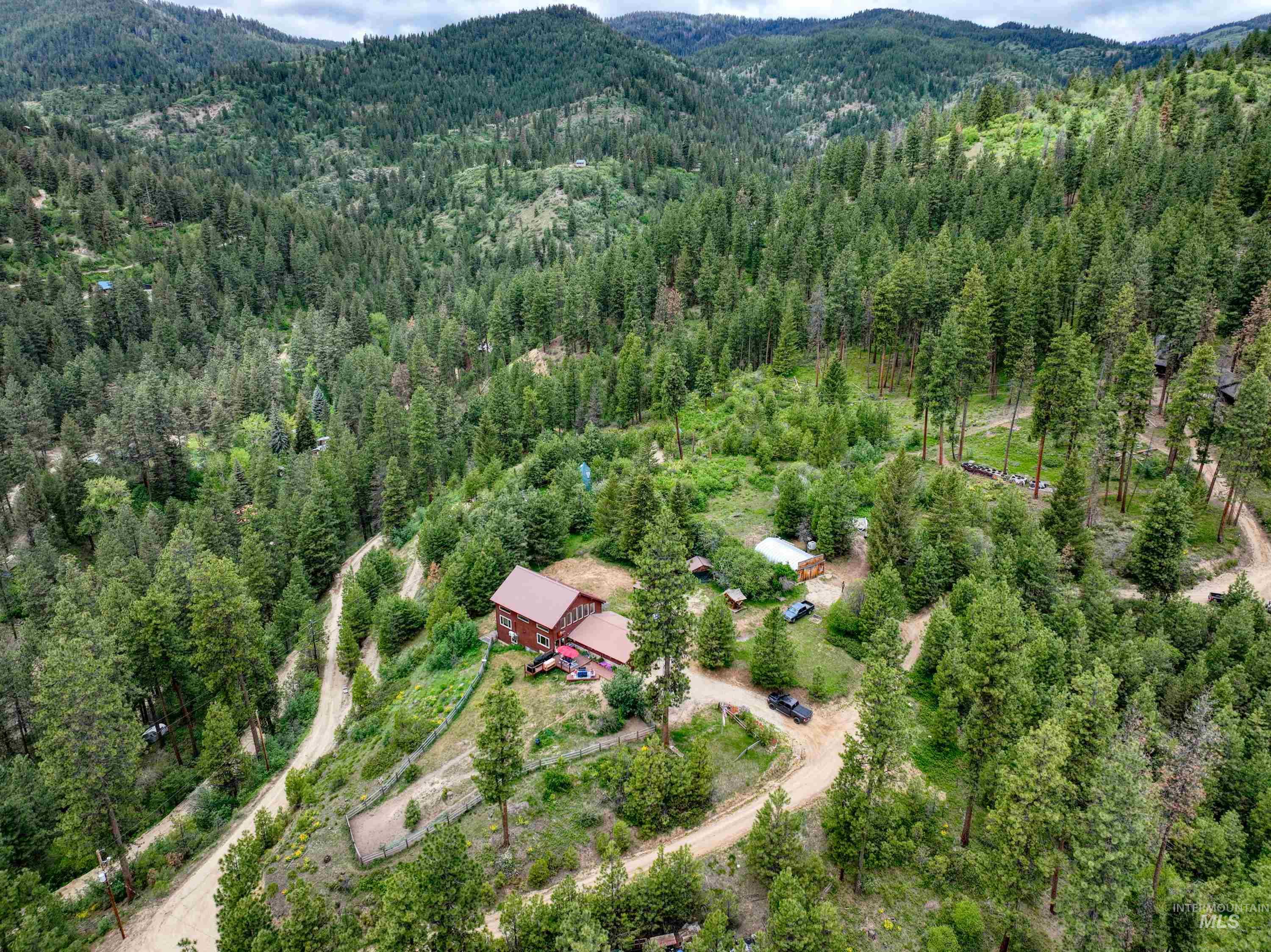 27 PARK LANE, Boise, Idaho 83716, 3 Bedrooms, 3 Bathrooms, Residential For Sale, Price $699,900, 98979622