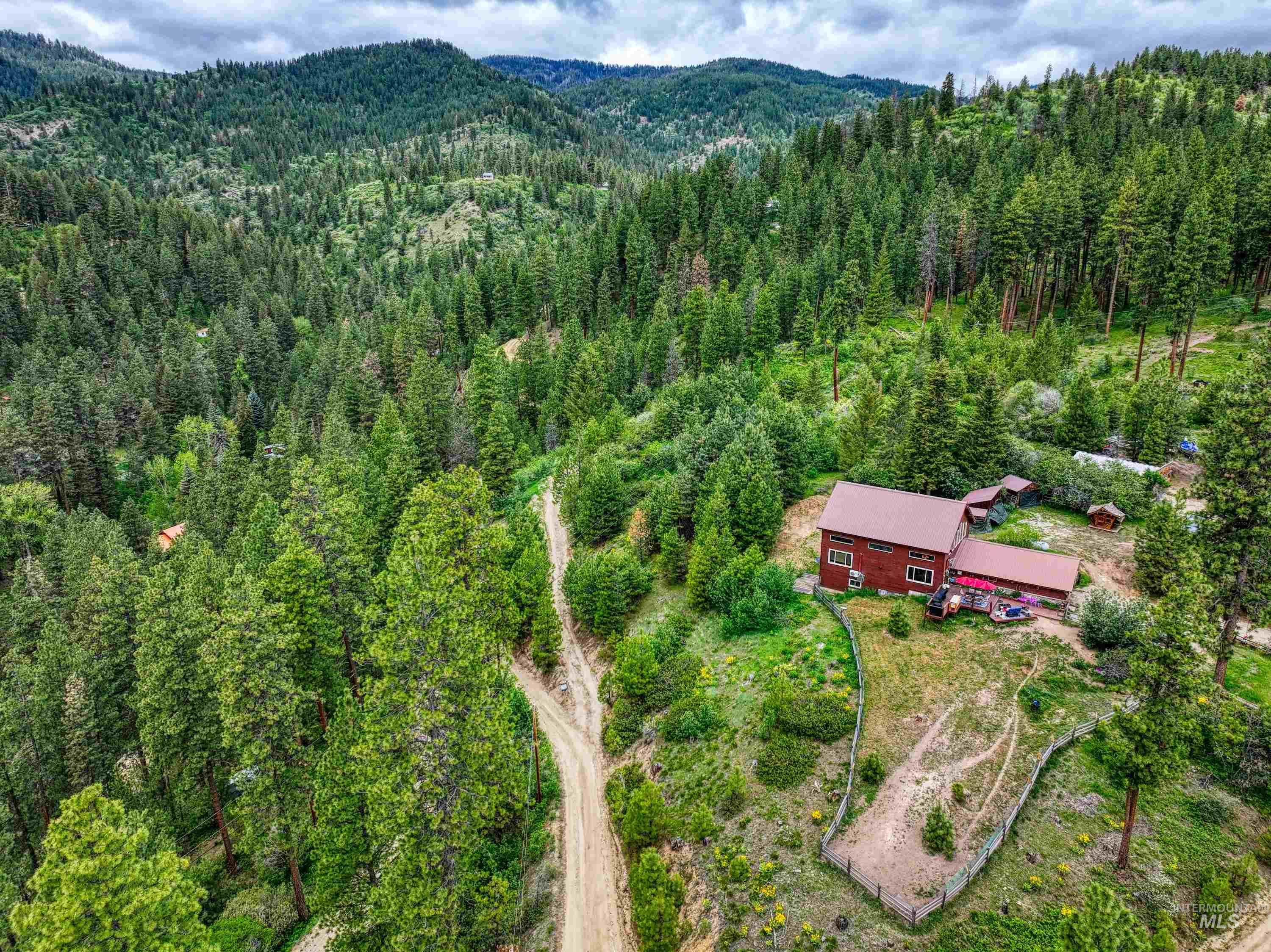 27 PARK LANE, Boise, Idaho 83716, 3 Bedrooms, 3 Bathrooms, Residential For Sale, Price $699,900, 98979623