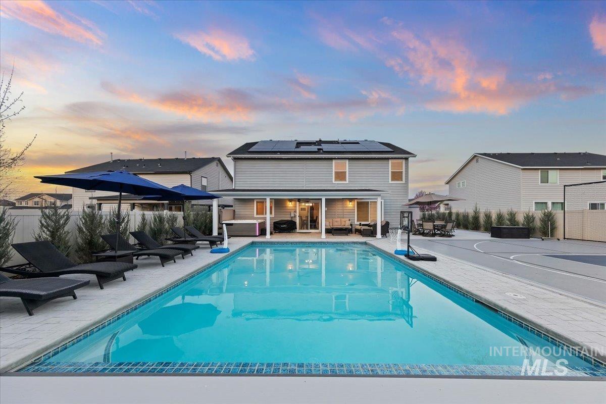 1015 E Cape Elizabeth Dr, Nampa, Idaho 83686, 5 Bedrooms, 3 Bathrooms, Residential For Sale, Price $679,000, 98979624