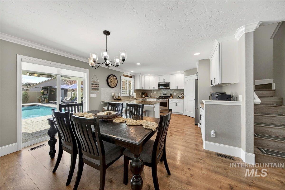 1015 E Cape Elizabeth Dr, Nampa, Idaho 83686, 5 Bedrooms, 3 Bathrooms, Residential For Sale, Price $679,000, 98979624