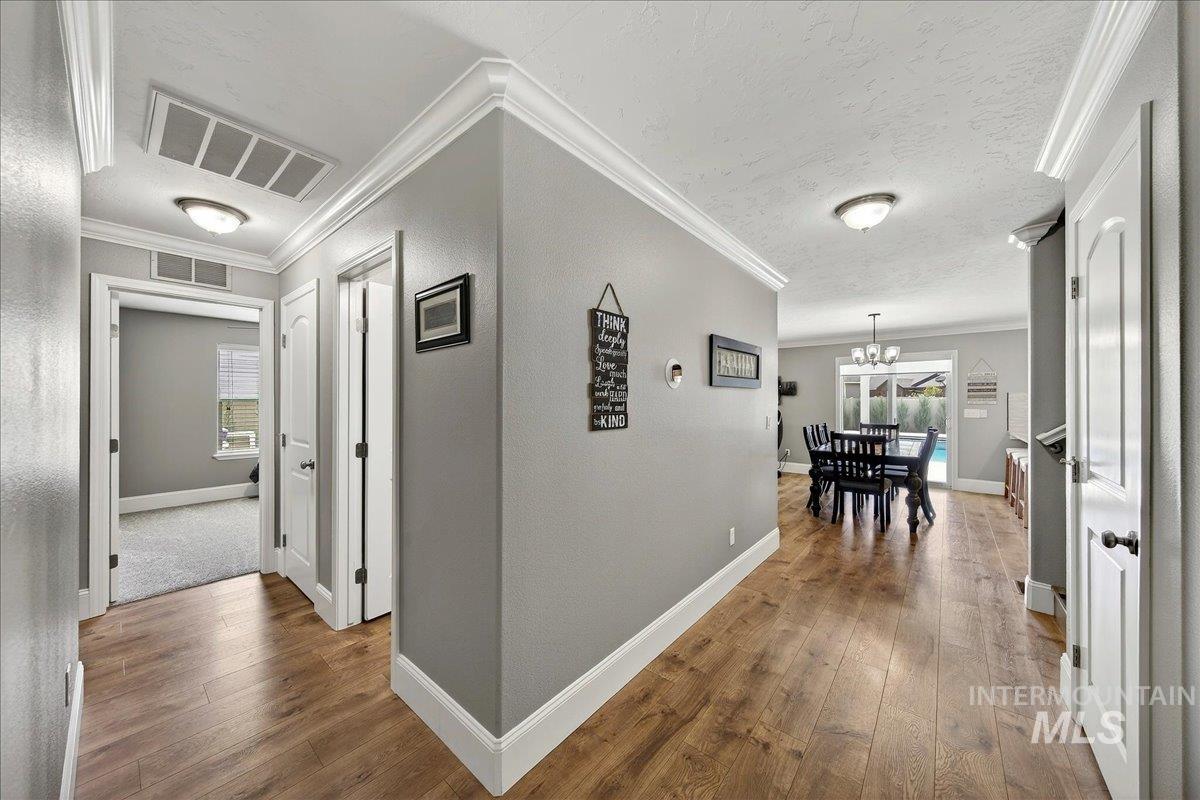 1015 E Cape Elizabeth Dr, Nampa, Idaho 83686, 5 Bedrooms, 3 Bathrooms, Residential For Sale, Price $679,000, 98979624