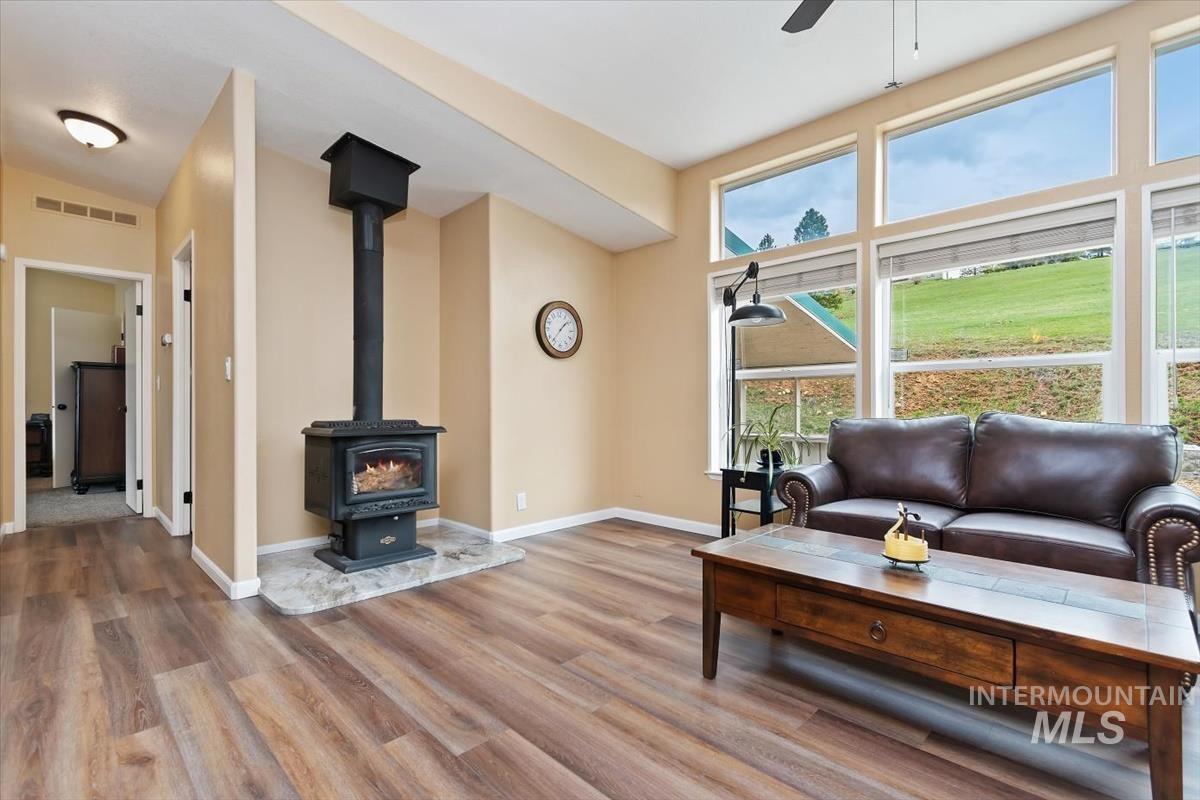 15 Granite Basin, Garden Valley, Idaho 83622, 3 Bedrooms, 2 Bathrooms, Residential For Sale, Price $575,000, 98979625