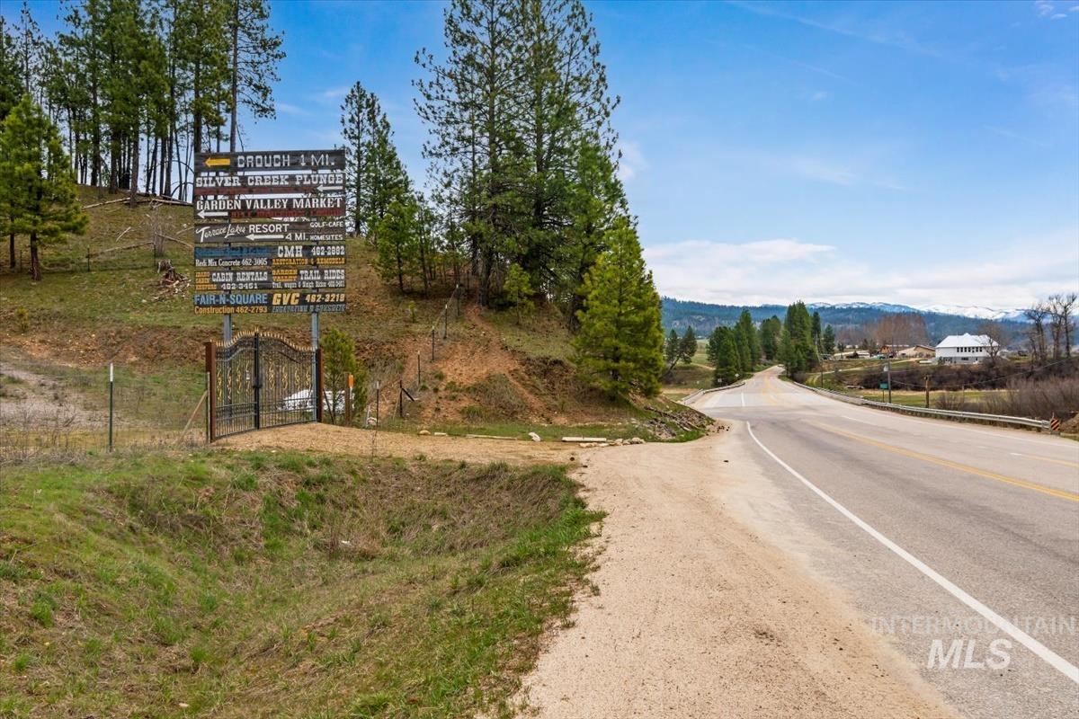 15 Granite Basin, Garden Valley, Idaho 83622, 3 Bedrooms, 2 Bathrooms, Residential For Sale, Price $575,000, 98979625