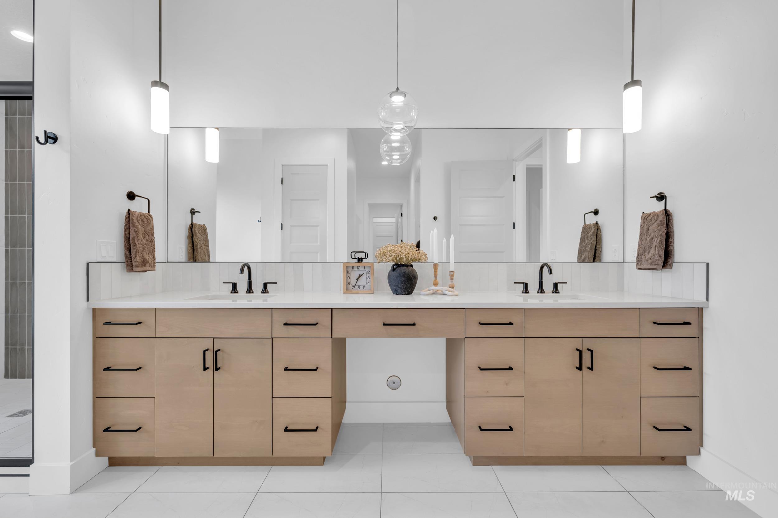 4447 E Copper Point Dr., Meridian, Idaho 83642-5653, 4 Bedrooms, 2.5 Bathrooms, Residential For Sale, Price $897,500, 98979626