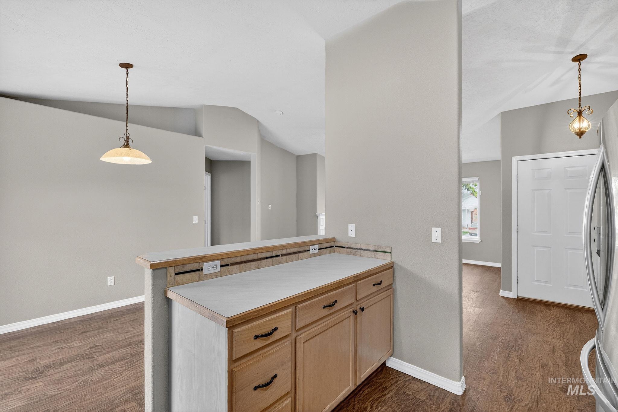 11157 W Red Maple Dr, Boise, Idaho 83709, 3 Bedrooms, 2 Bathrooms, Residential For Sale, Price $475,000, 98979627