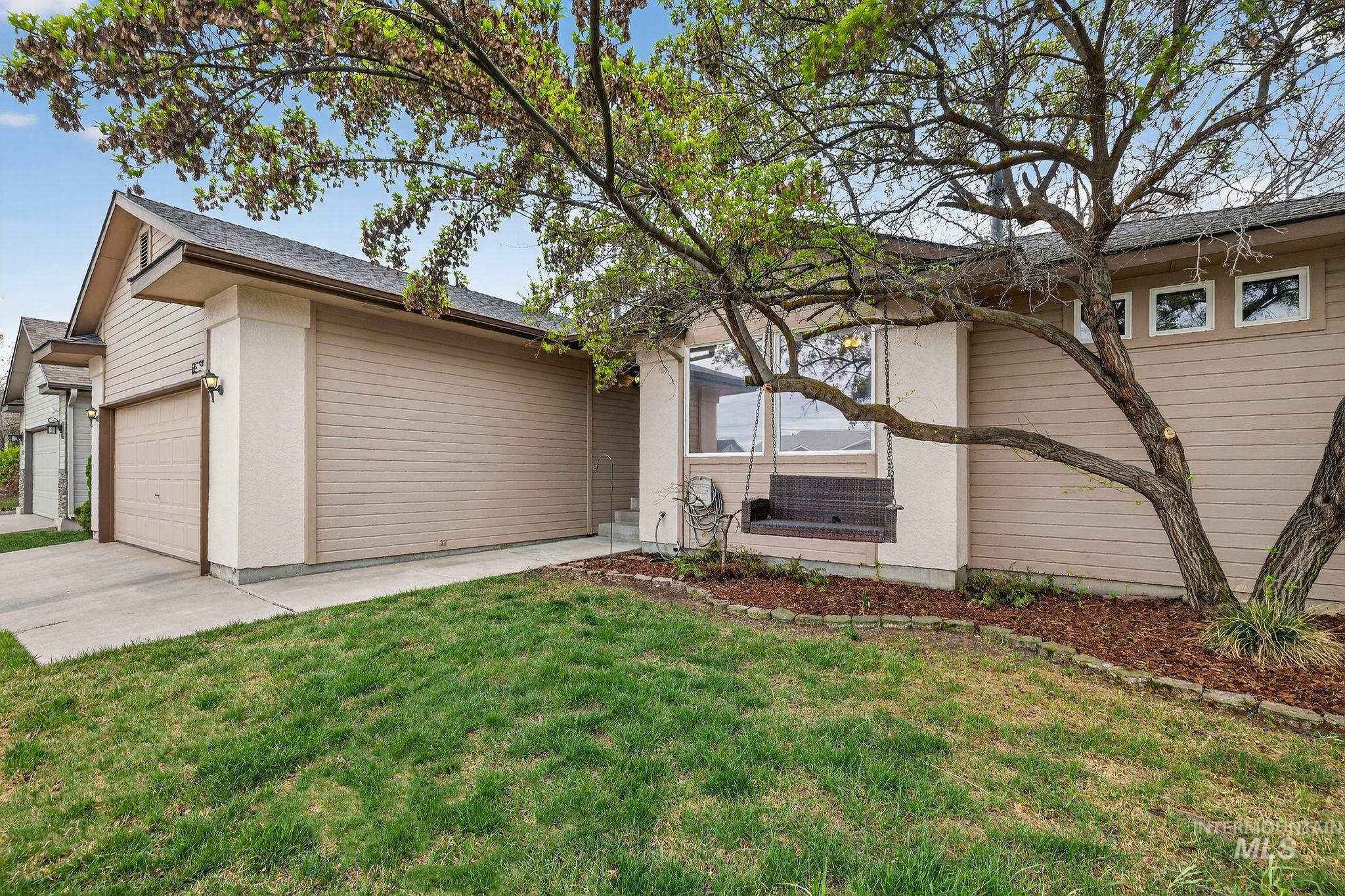 11157 W Red Maple Dr, Boise, Idaho 83709, 3 Bedrooms, 2 Bathrooms, Residential For Sale, Price $475,000, 98979627