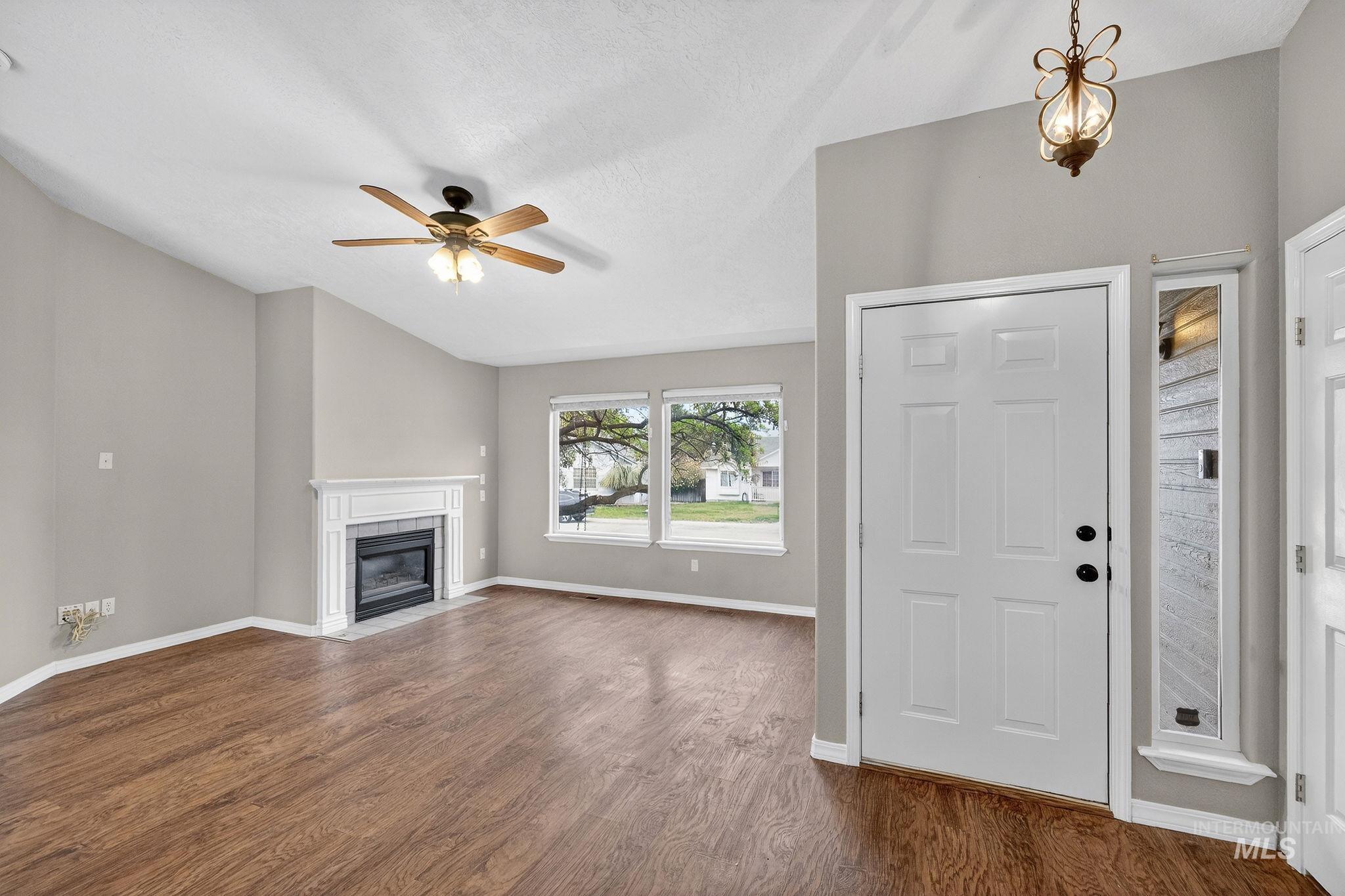 11157 W Red Maple Dr, Boise, Idaho 83709, 3 Bedrooms, 2 Bathrooms, Residential For Sale, Price $475,000, 98979627