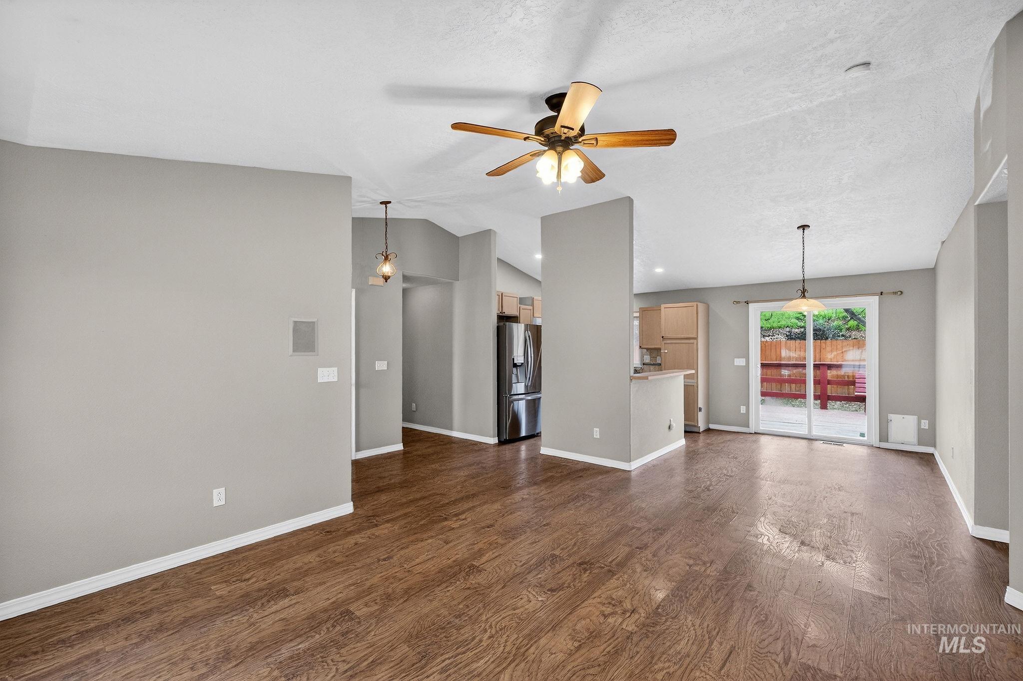 11157 W Red Maple Dr, Boise, Idaho 83709, 3 Bedrooms, 2 Bathrooms, Residential For Sale, Price $475,000, 98979627