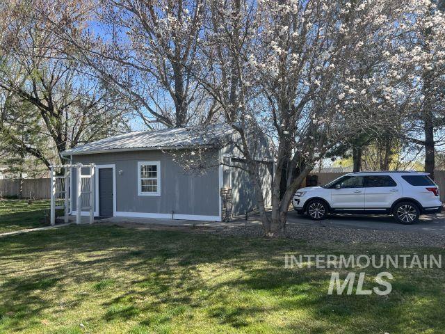 9022 Highway 44, Middleton, Idaho 86644-5618, 5 Bedrooms, 4 Bathrooms, Residential For Sale, Price $1,069,000, 98979632