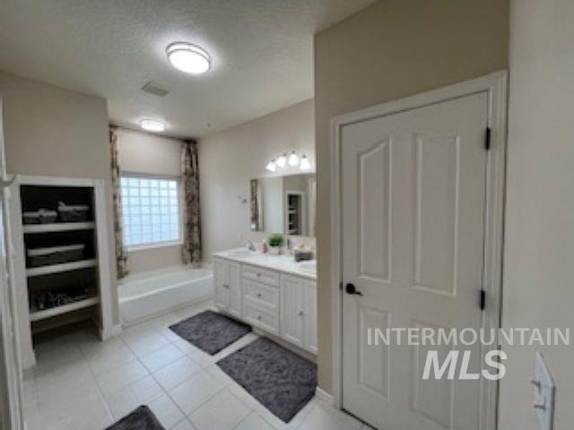 9022 Highway 44, Middleton, Idaho 86644-5618, 5 Bedrooms, 4 Bathrooms, Residential For Sale, Price $1,069,000, 98979632