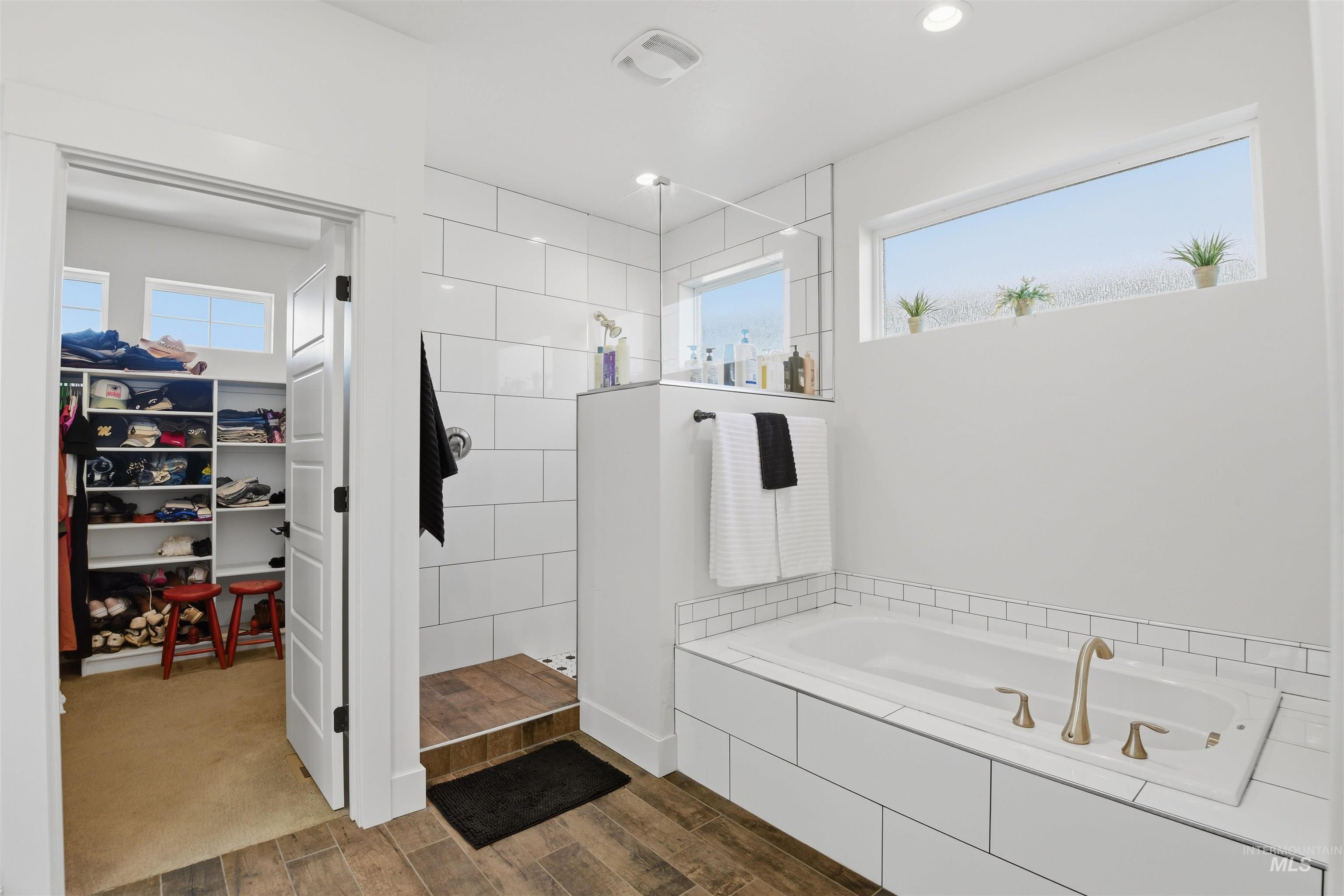 1790 N Black Forest Way, Eagle, Idaho 83616, 4 Bedrooms, 3.5 Bathrooms, Residential For Sale, Price $1,099,000, 98979633