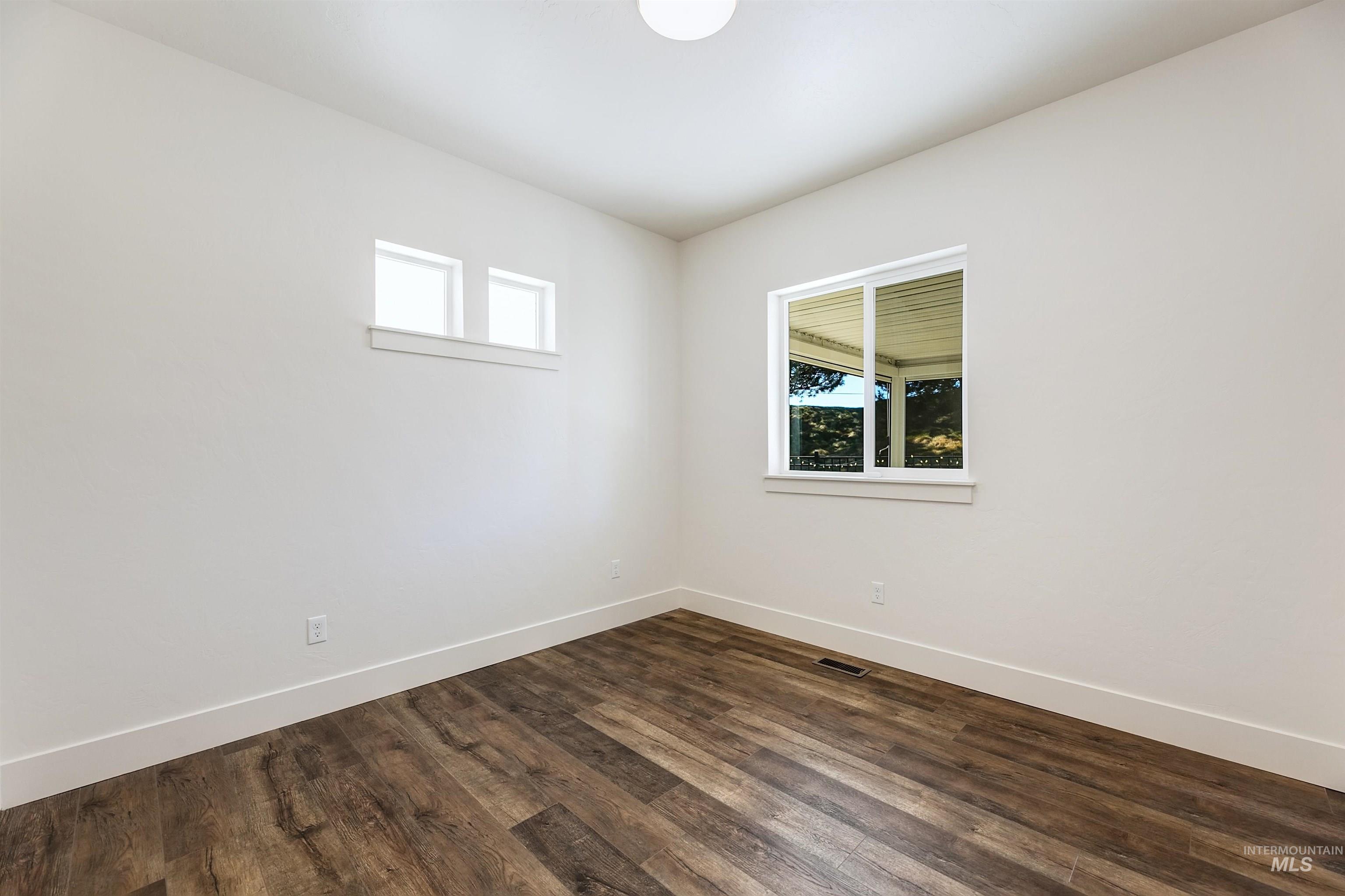 3961 W Caragana Ct, Meridian, Idaho 83646, 3 Bedrooms, 2 Bathrooms, Residential For Sale, Price $599,900, 98979635