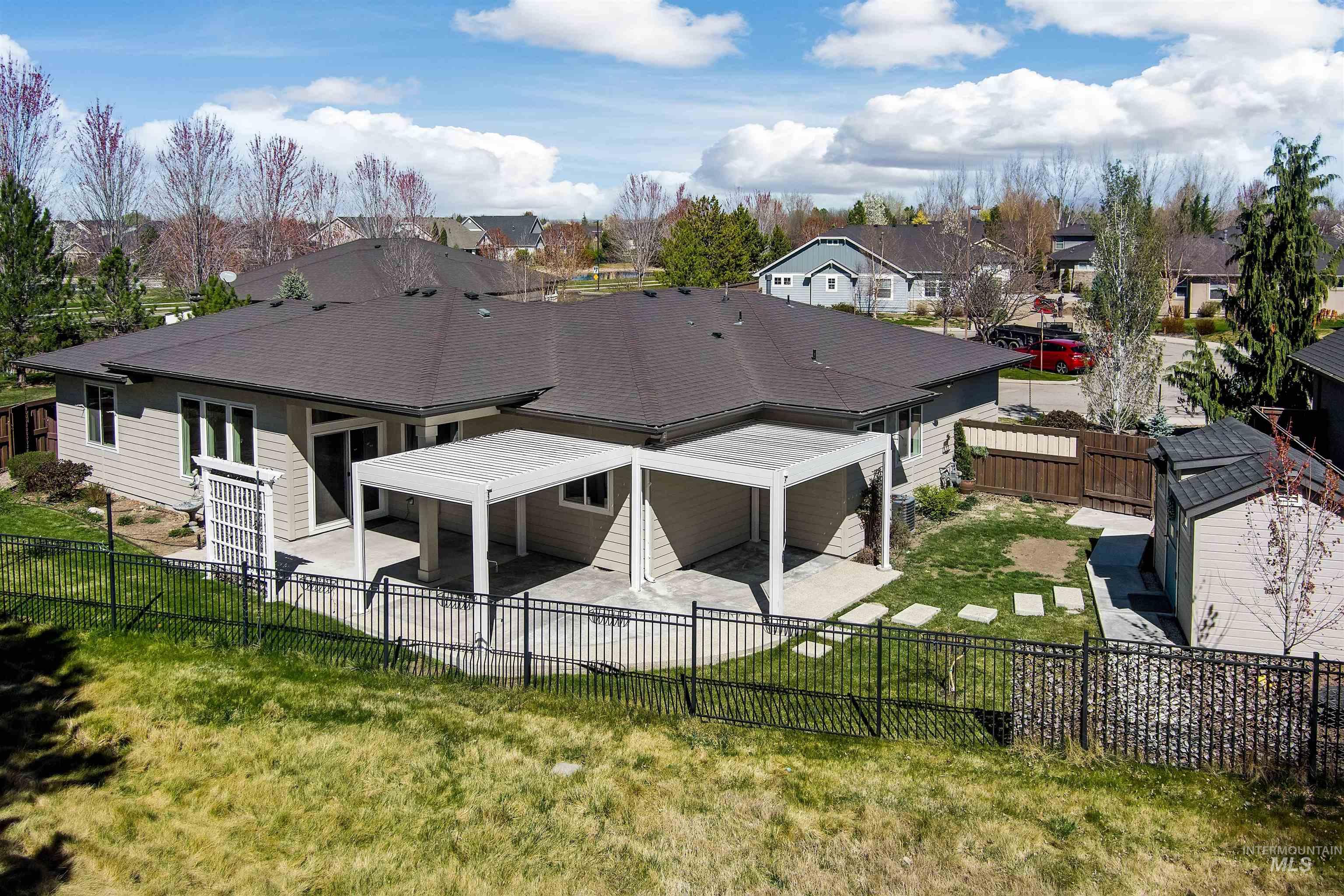 3961 W Caragana Ct, Meridian, Idaho 83646, 3 Bedrooms, 2 Bathrooms, Residential For Sale, Price $599,900, 98979635