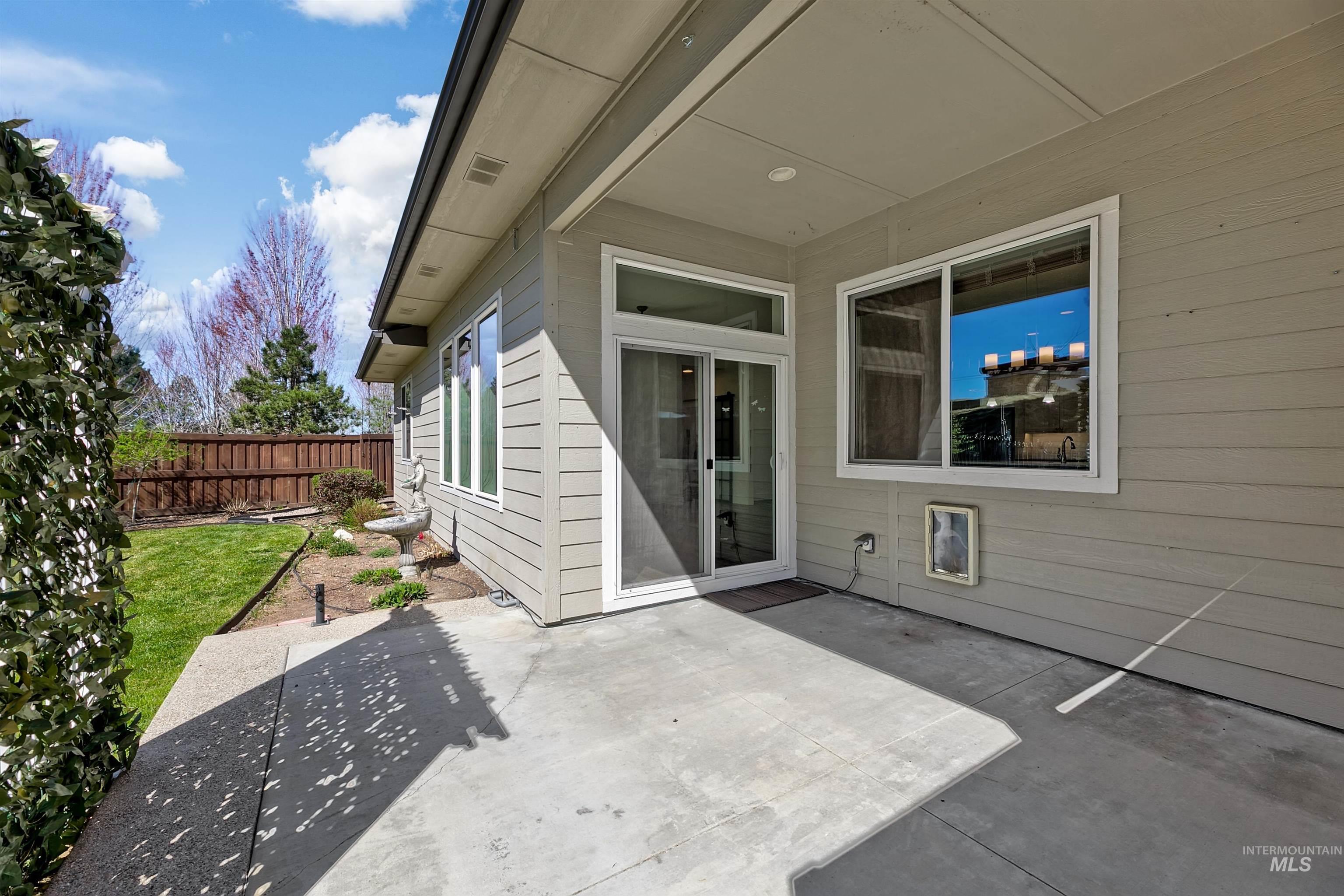 3961 W Caragana Ct, Meridian, Idaho 83646, 3 Bedrooms, 2 Bathrooms, Residential For Sale, Price $599,900, 98979635