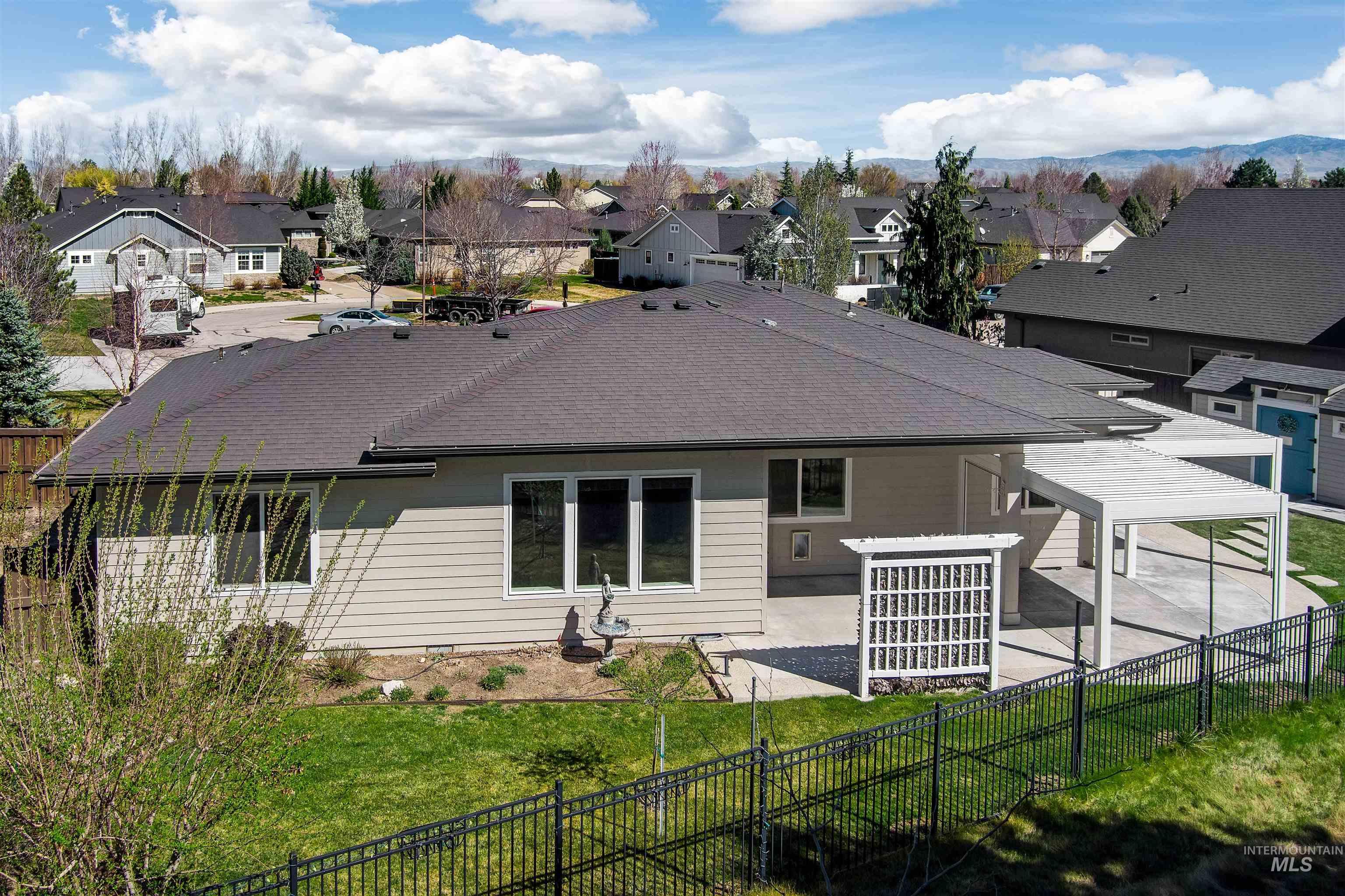 3961 W Caragana Ct, Meridian, Idaho 83646, 3 Bedrooms, 2 Bathrooms, Residential For Sale, Price $599,900, 98979635