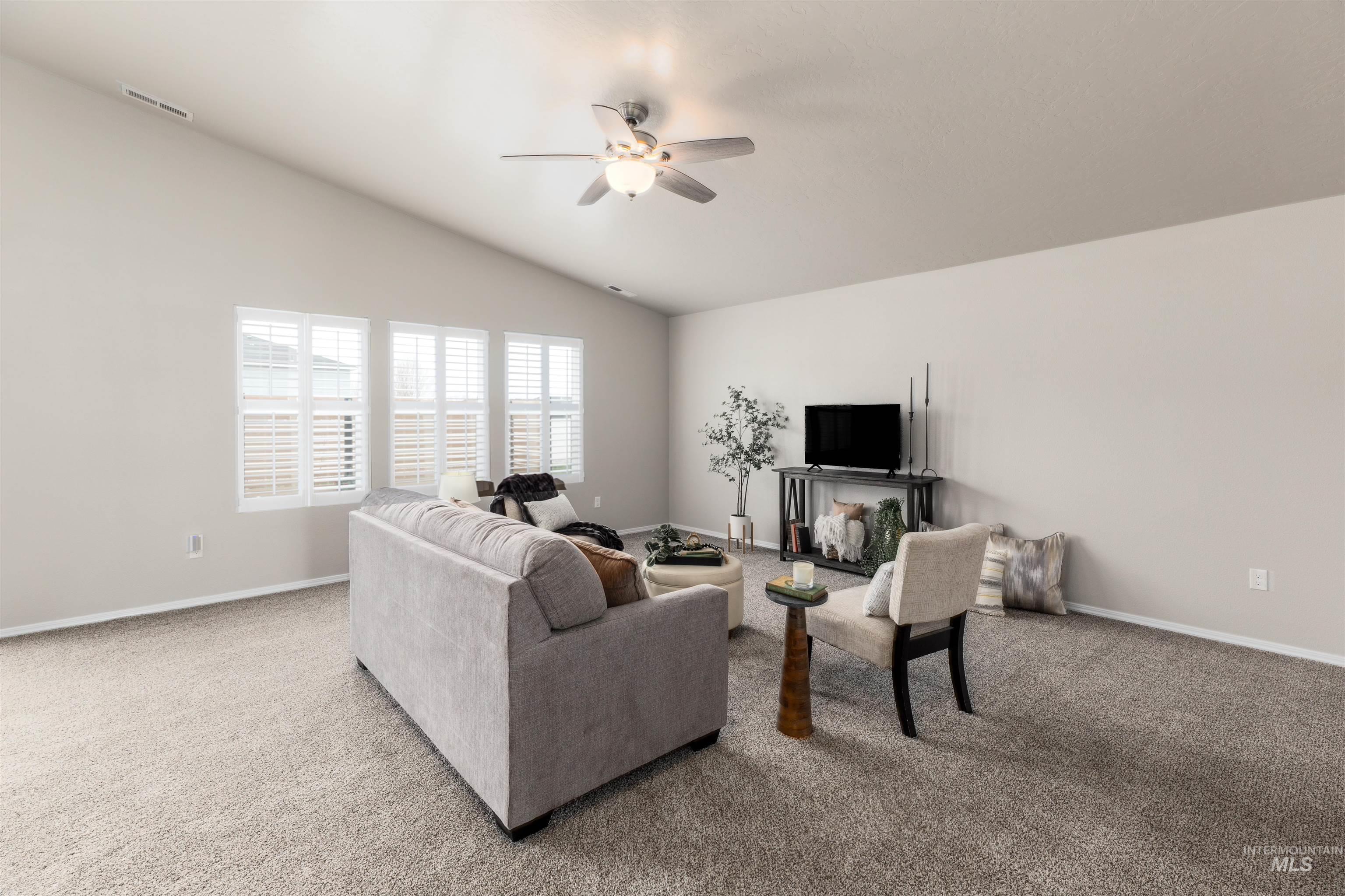 944 S Rangipo Ave, Kuna, Idaho 83634, 4 Bedrooms, 2 Bathrooms, Residential For Sale, Price $449,900, 98979637