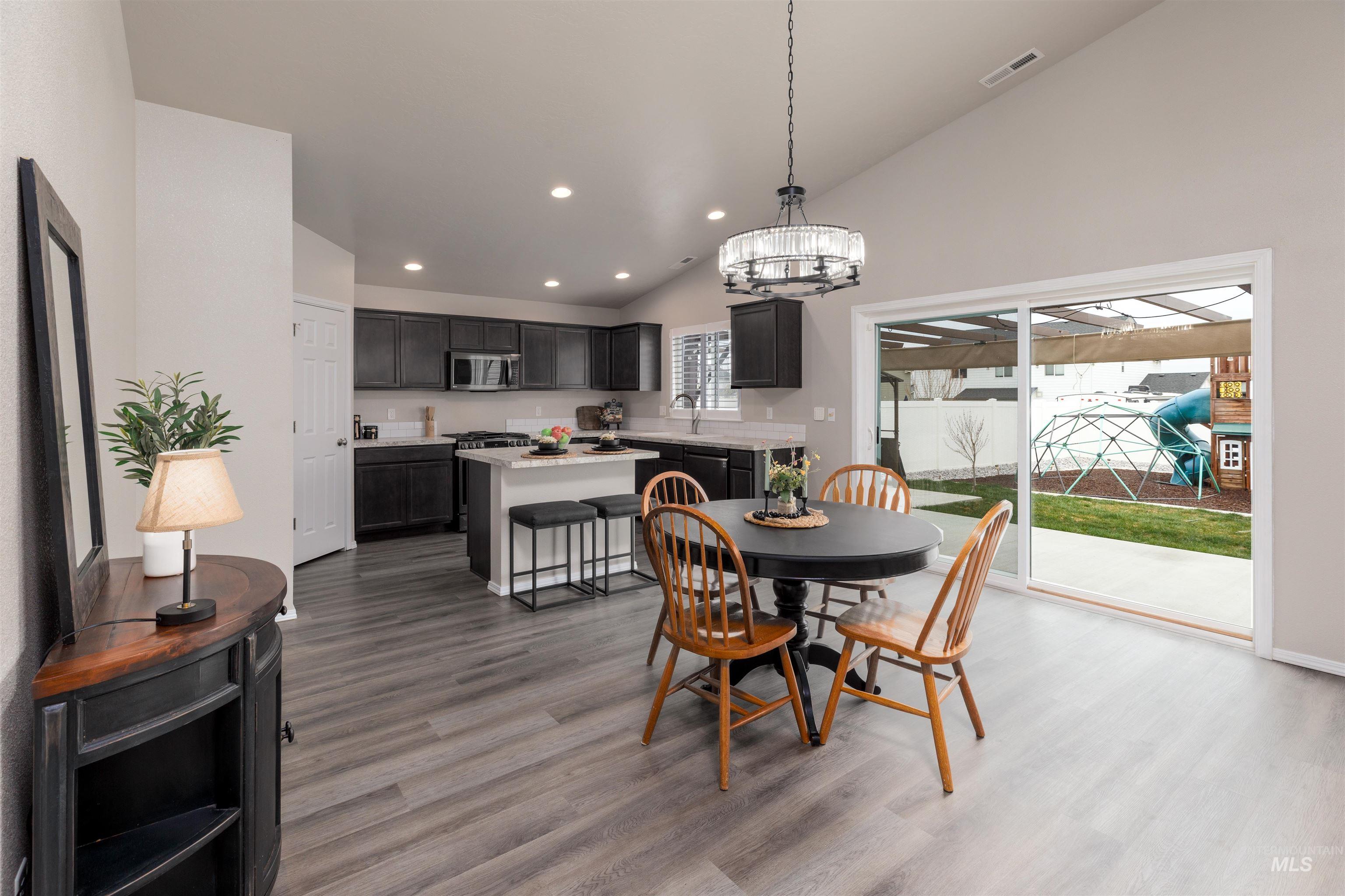 944 S Rangipo Ave, Kuna, Idaho 83634, 4 Bedrooms, 2 Bathrooms, Residential For Sale, Price $449,900, 98979637